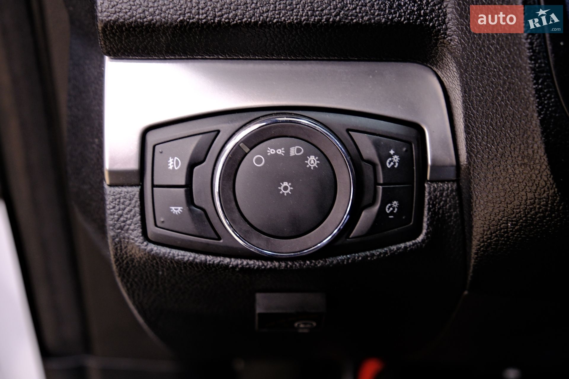 Ford Explorer 2017 VIN 1FM5K8AR3HGC26169 фото оголошення 21 з 43