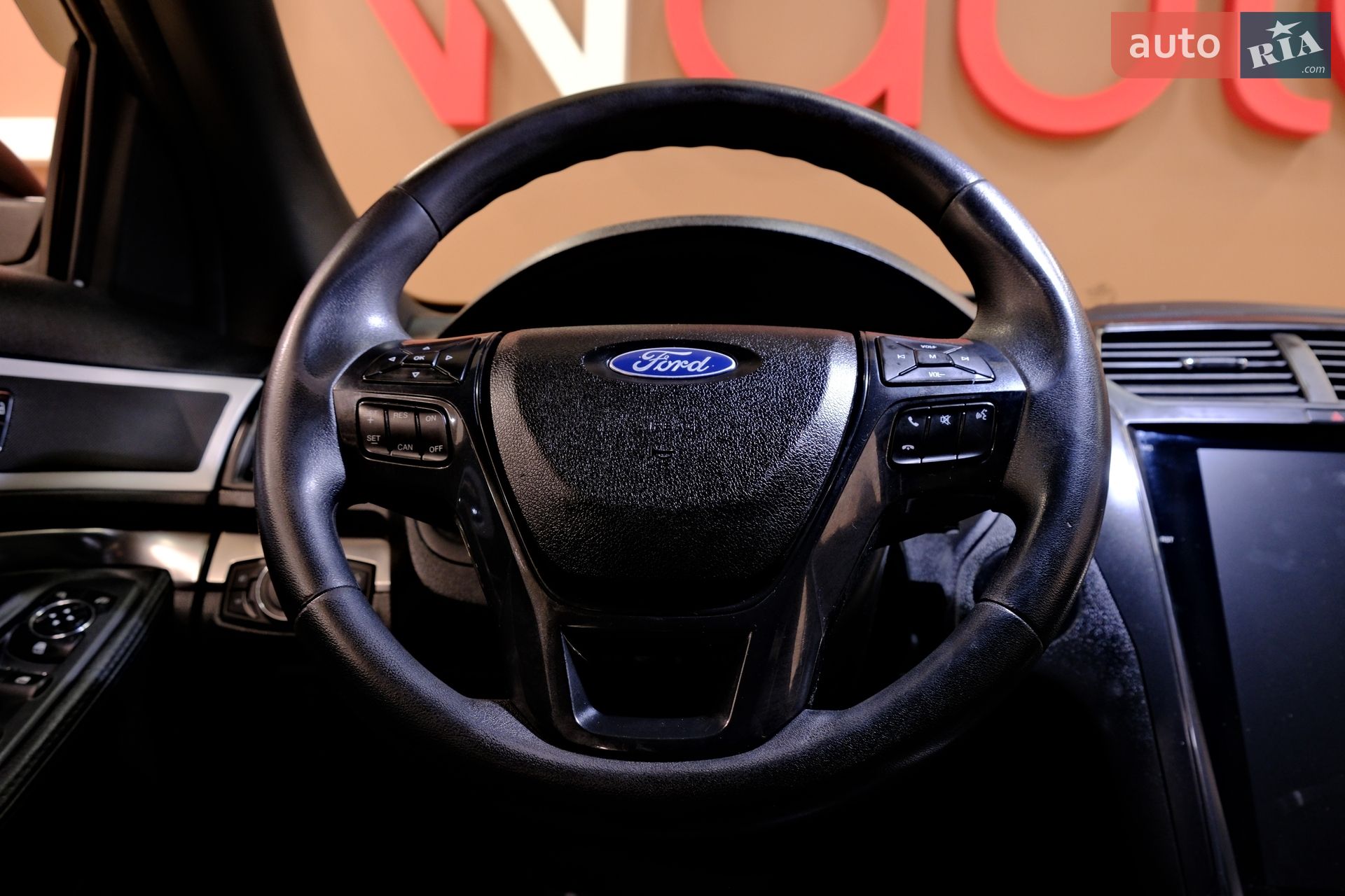 Ford Explorer 2017 VIN 1FM5K8AR3HGC26169 фото оголошення 41 з 43