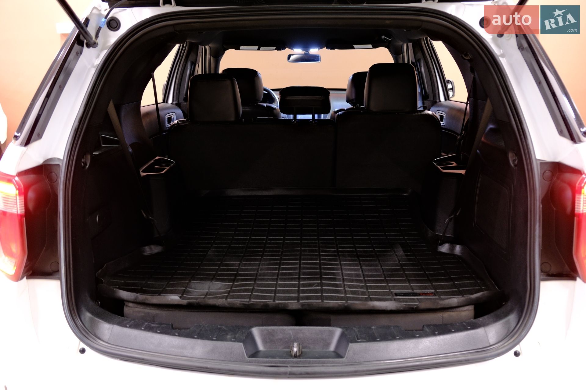 Ford Explorer 2017 VIN 1FM5K8AR3HGC26169 фото оголошення 42 з 43