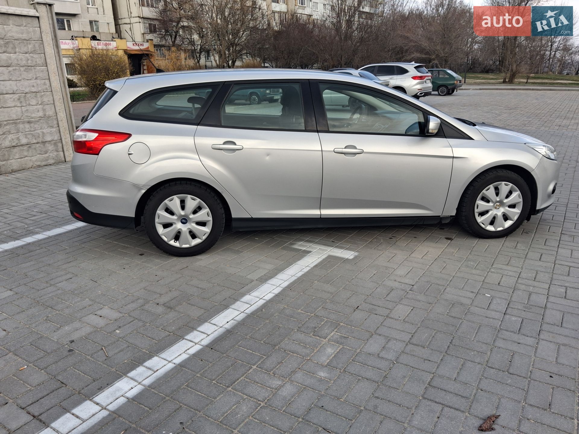 Ford Focus 2013 VIN WF0LXXGCBLDU70416 фото оголошення 10 з 16