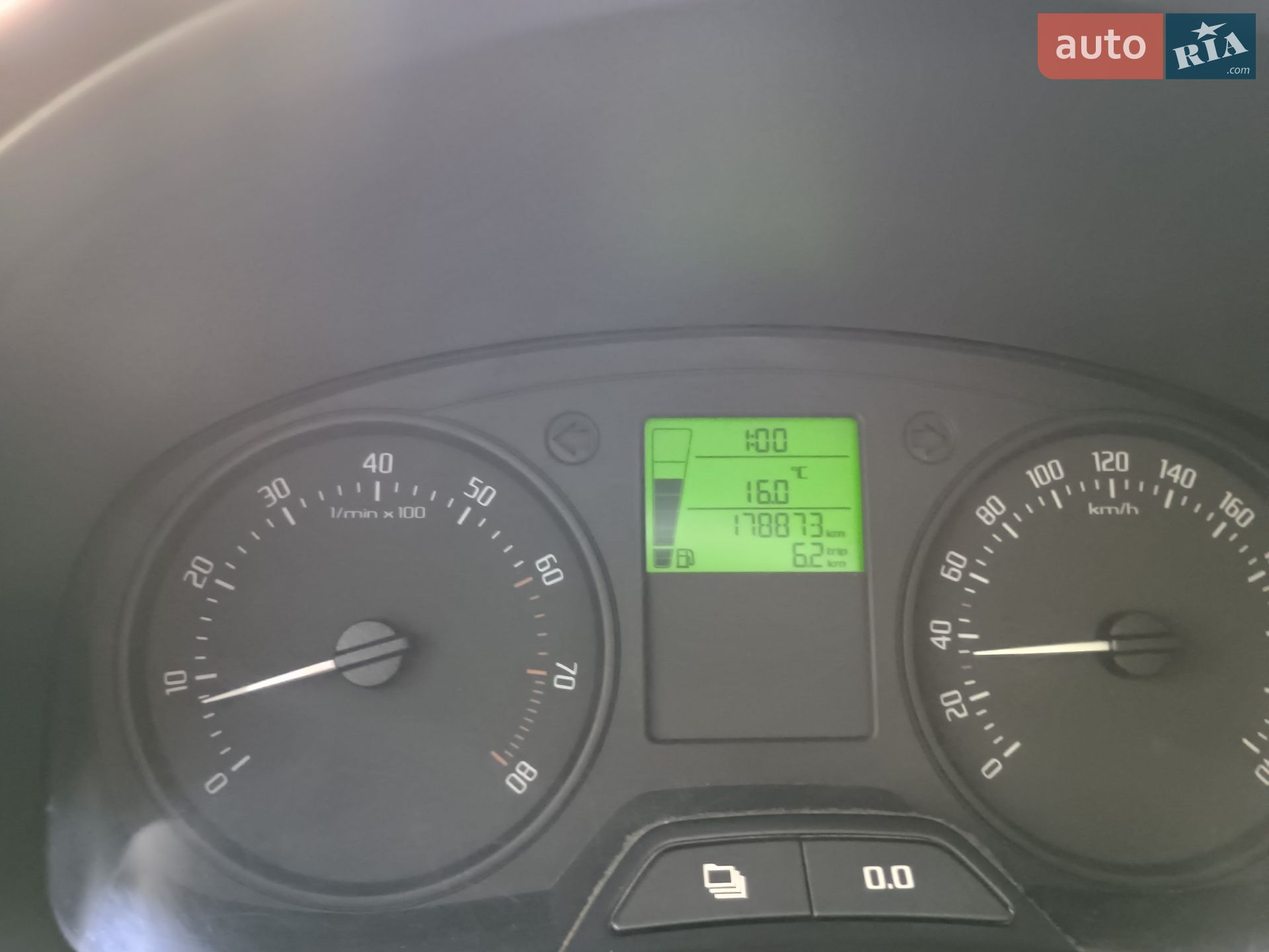 Skoda Fabia 2012 VIN TMBJC15J8DB501716 фото оголошення 10 з 20