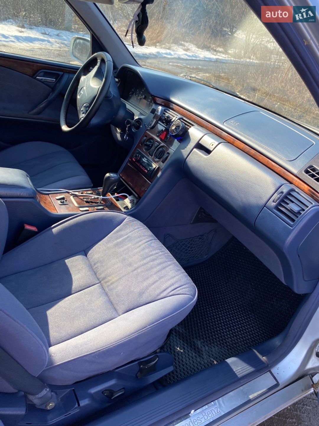 Mercedes-Benz E-Class 2000 VIN WDB2100261B104163 фото оголошення 6 з 15