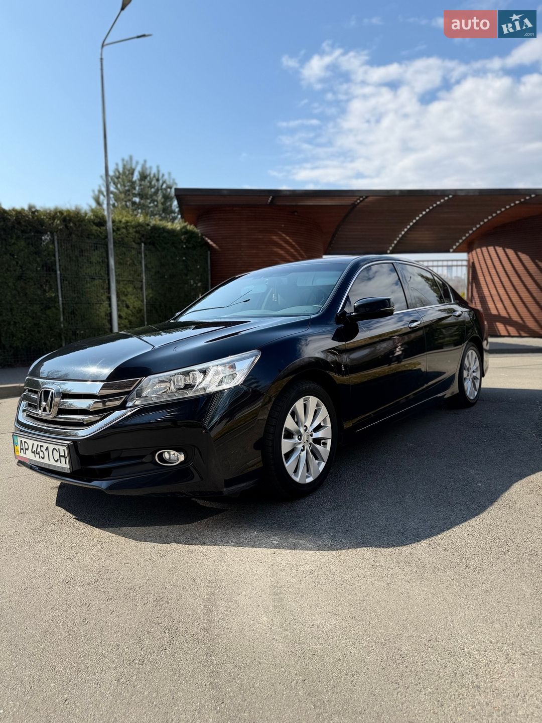 Honda Accord 2015 VIN LUCCR2660G3300047 фото оголошення 2 з 12