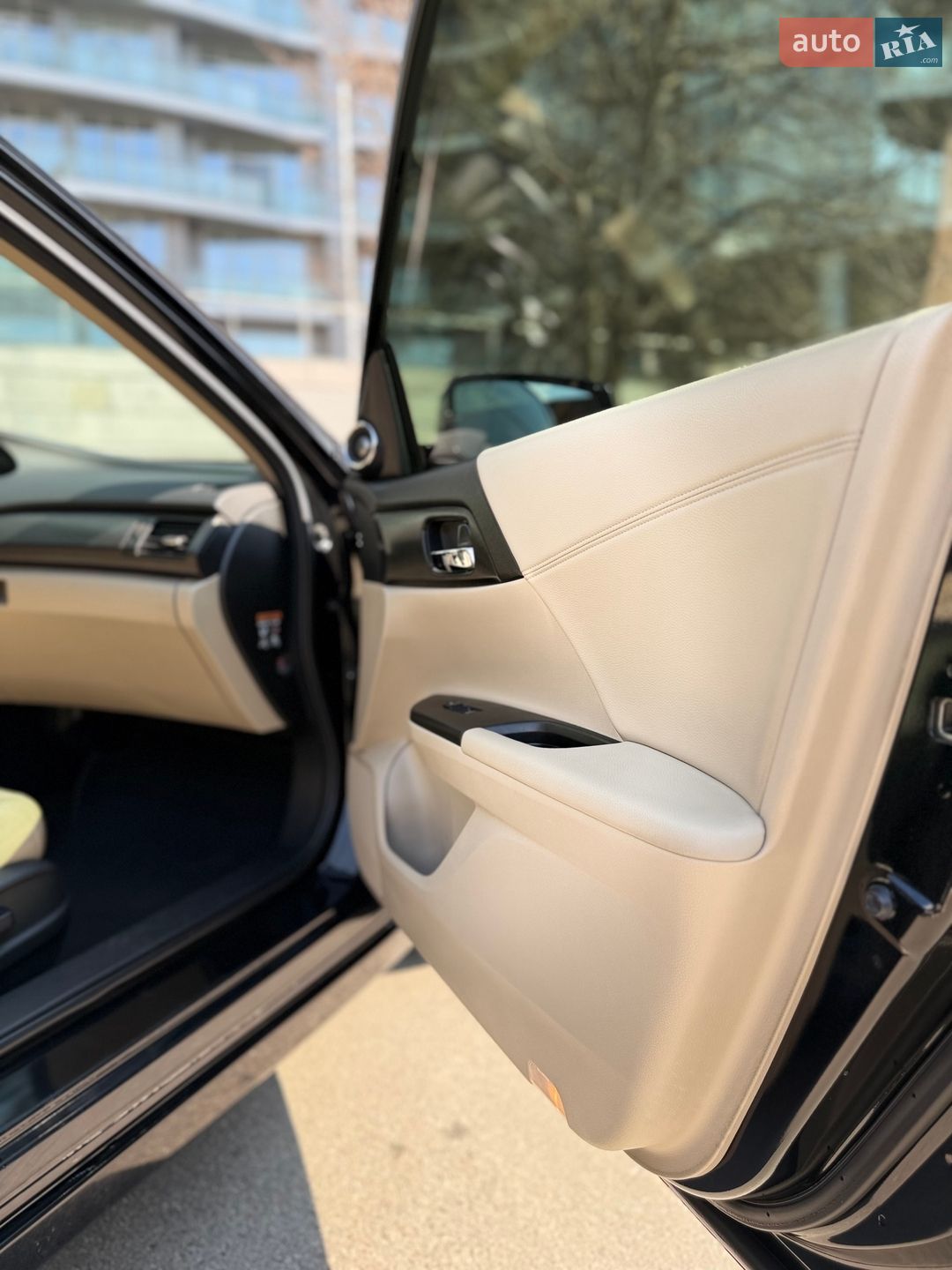 Honda Accord 2015 VIN LUCCR2660G3300047 фото оголошення 9 з 12