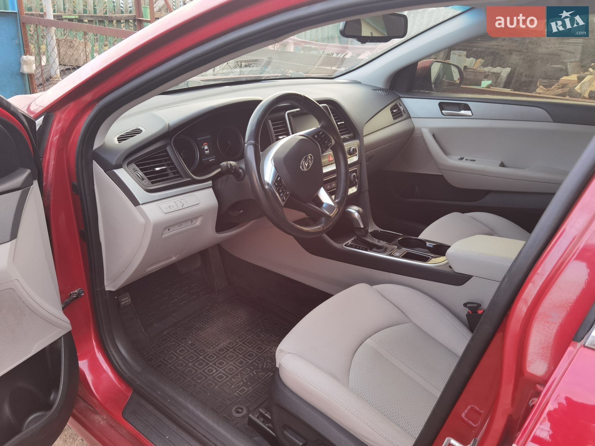 Hyundai Sonata 2017 VIN 5NPE34AF8JH596454 фото оголошення 13 з 20