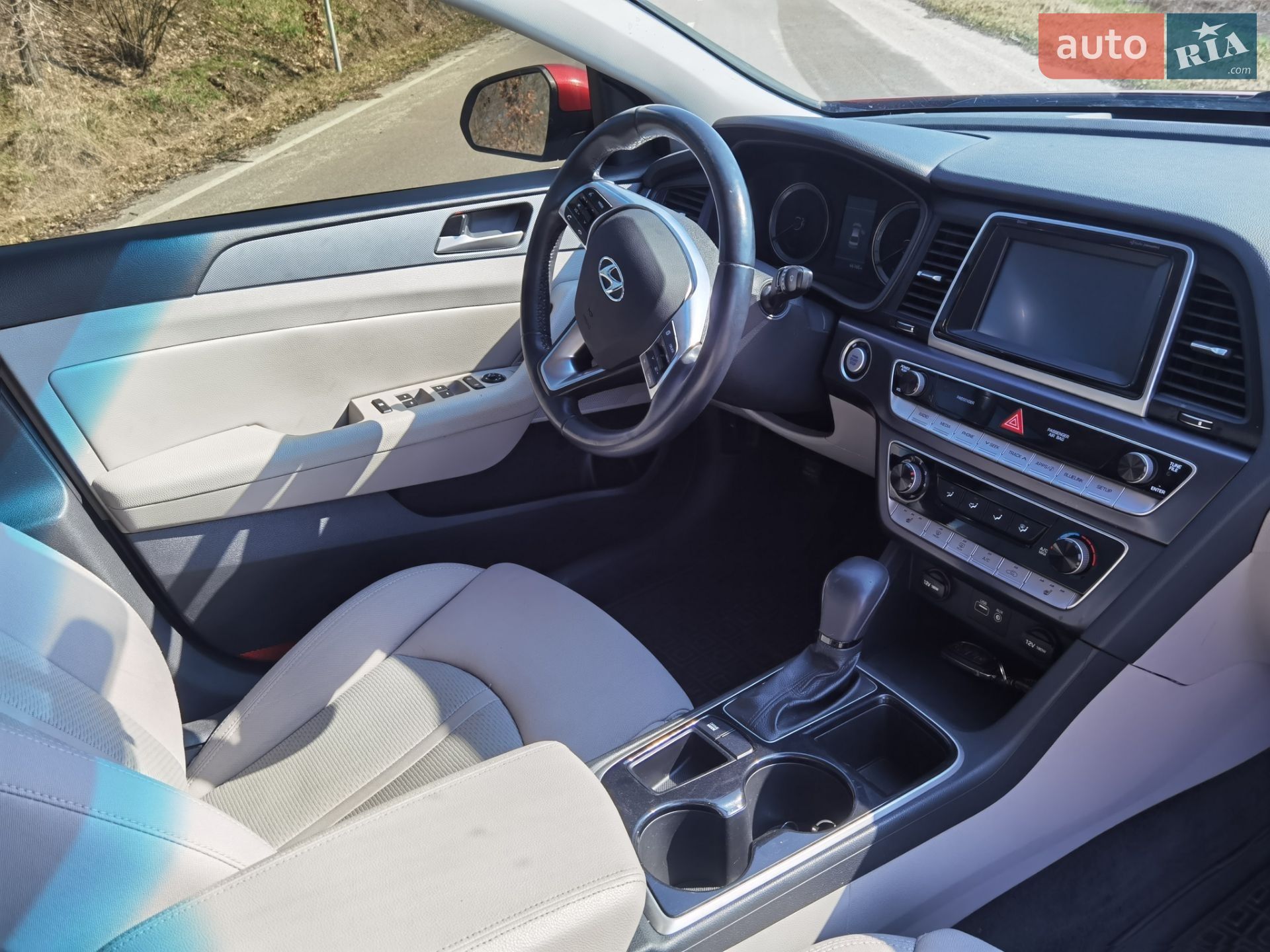 Hyundai Sonata 2017 VIN 5NPE34AF8JH596454 фото оголошення 16 з 20