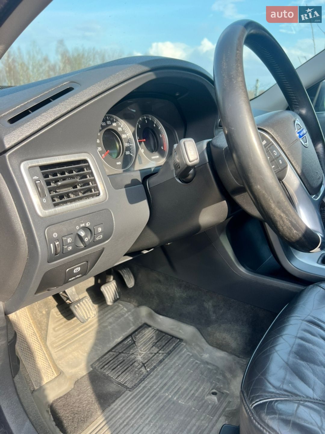 Volvo V70 2010 VIN YV1BW7241A1158207 фото оголошення 14 з 29