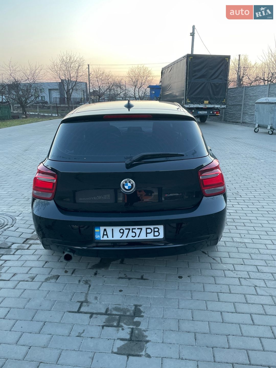 BMW 1 Series 2013 VIN WBA1R11000J637198 фото оголошення 4 з 14