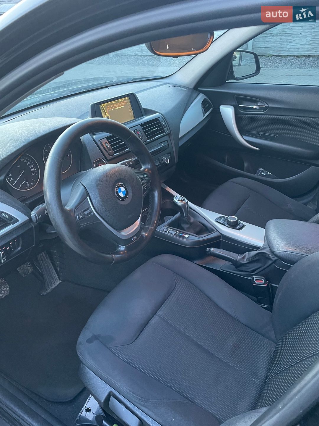 BMW 1 Series 2013 VIN WBA1R11000J637198 фото оголошення 6 з 14