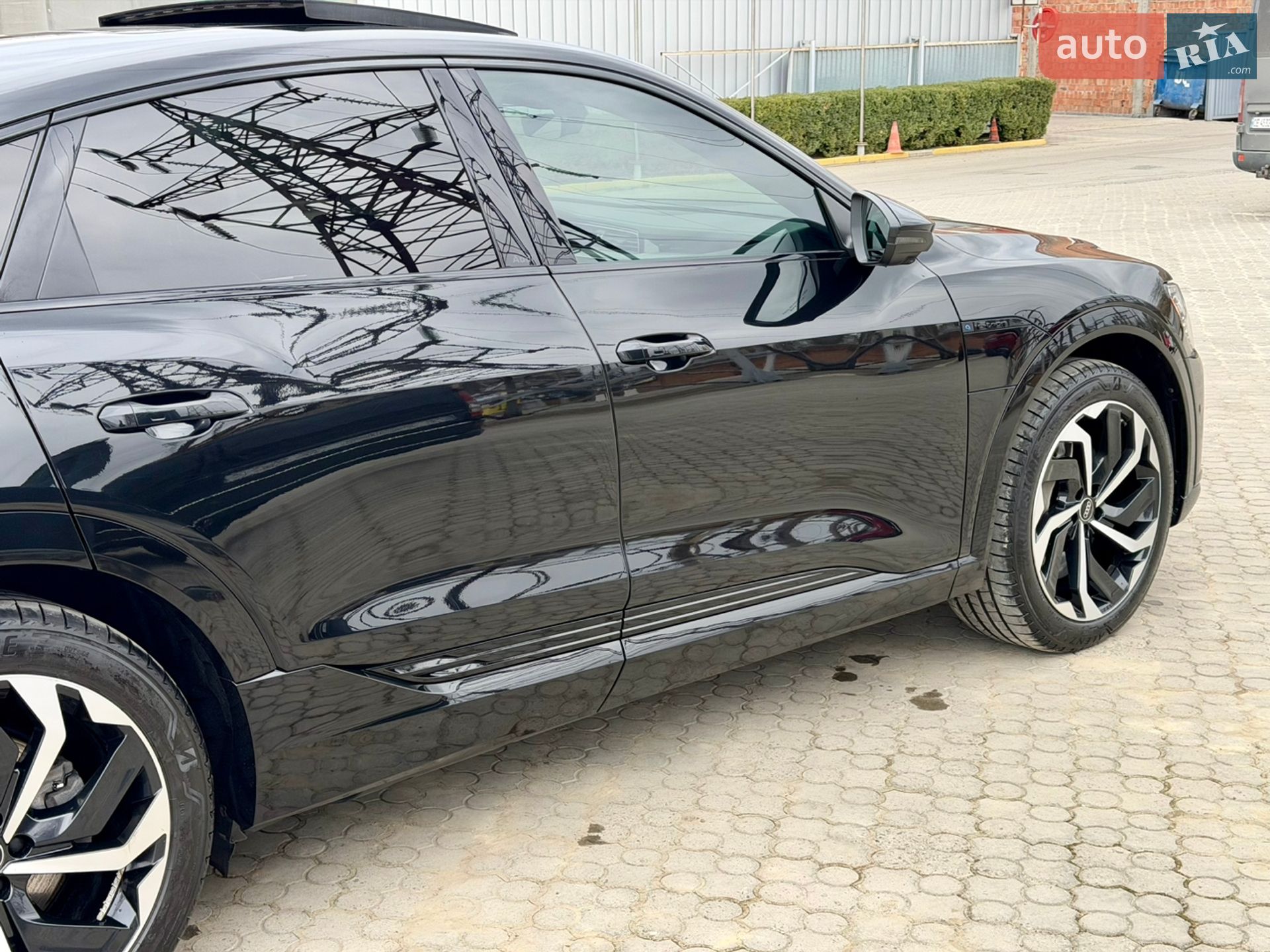 Audi Q8 Sportback e-tron 2023 VIN WA1DABGE2RB028521 фото оголошення 11 з 84
