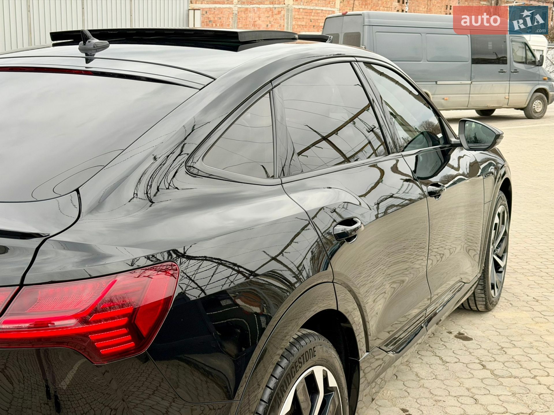 Audi Q8 Sportback e-tron 2023 VIN WA1DABGE2RB028521 фото оголошення 13 з 84