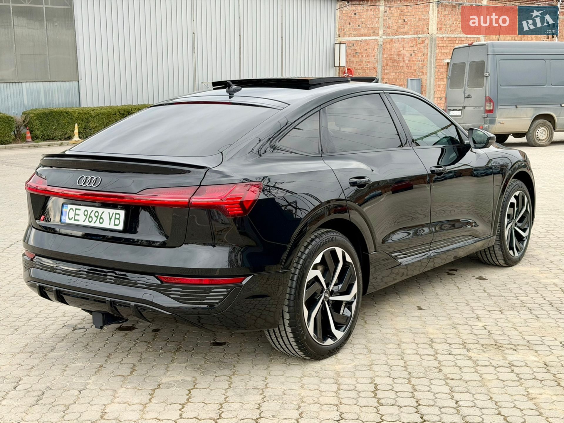 Audi Q8 Sportback e-tron 2023 VIN WA1DABGE2RB028521 фото оголошення 14 з 84