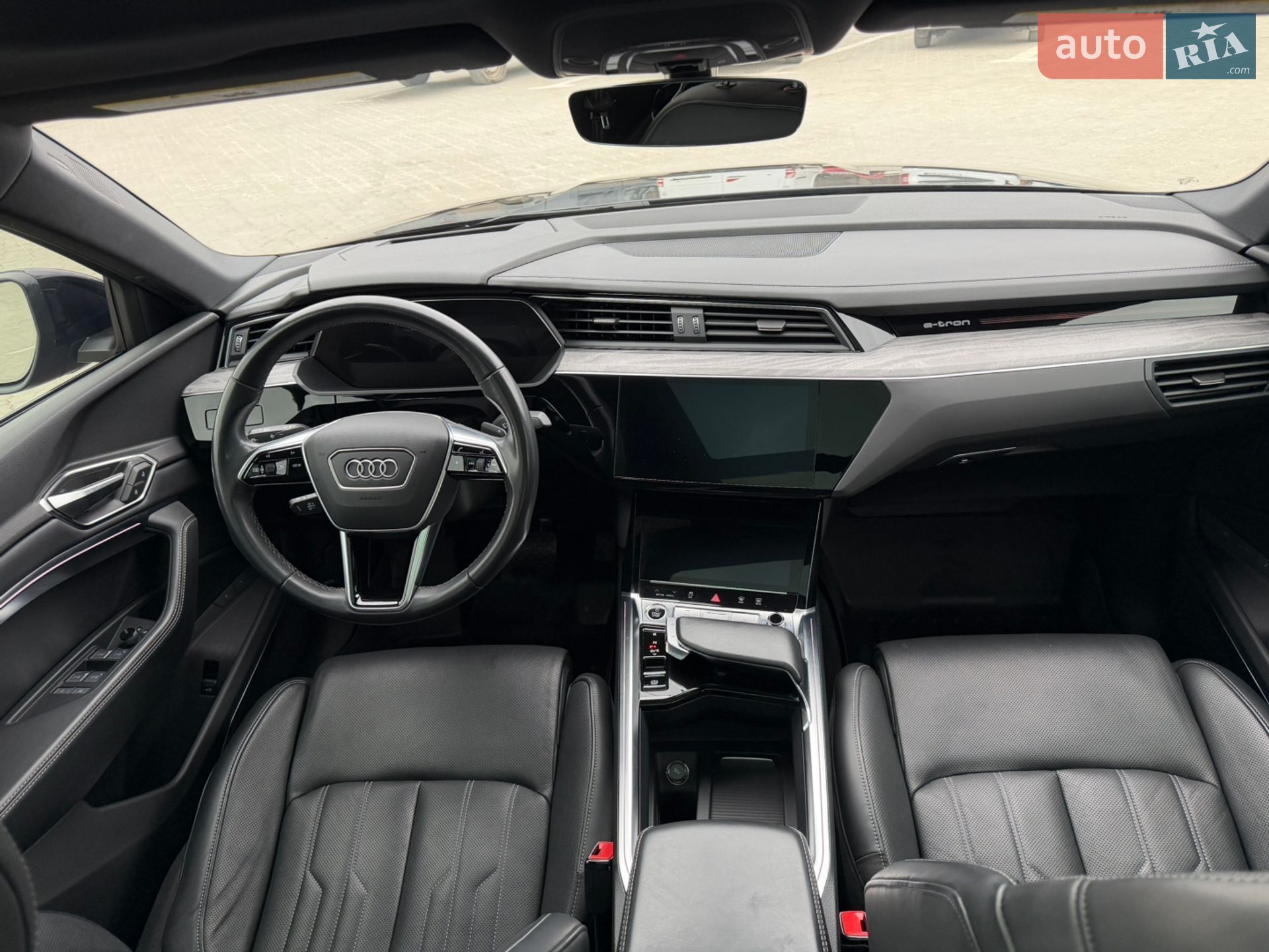 Audi Q8 Sportback e-tron 2023 VIN WA1DABGE2RB028521 фото оголошення 40 з 84
