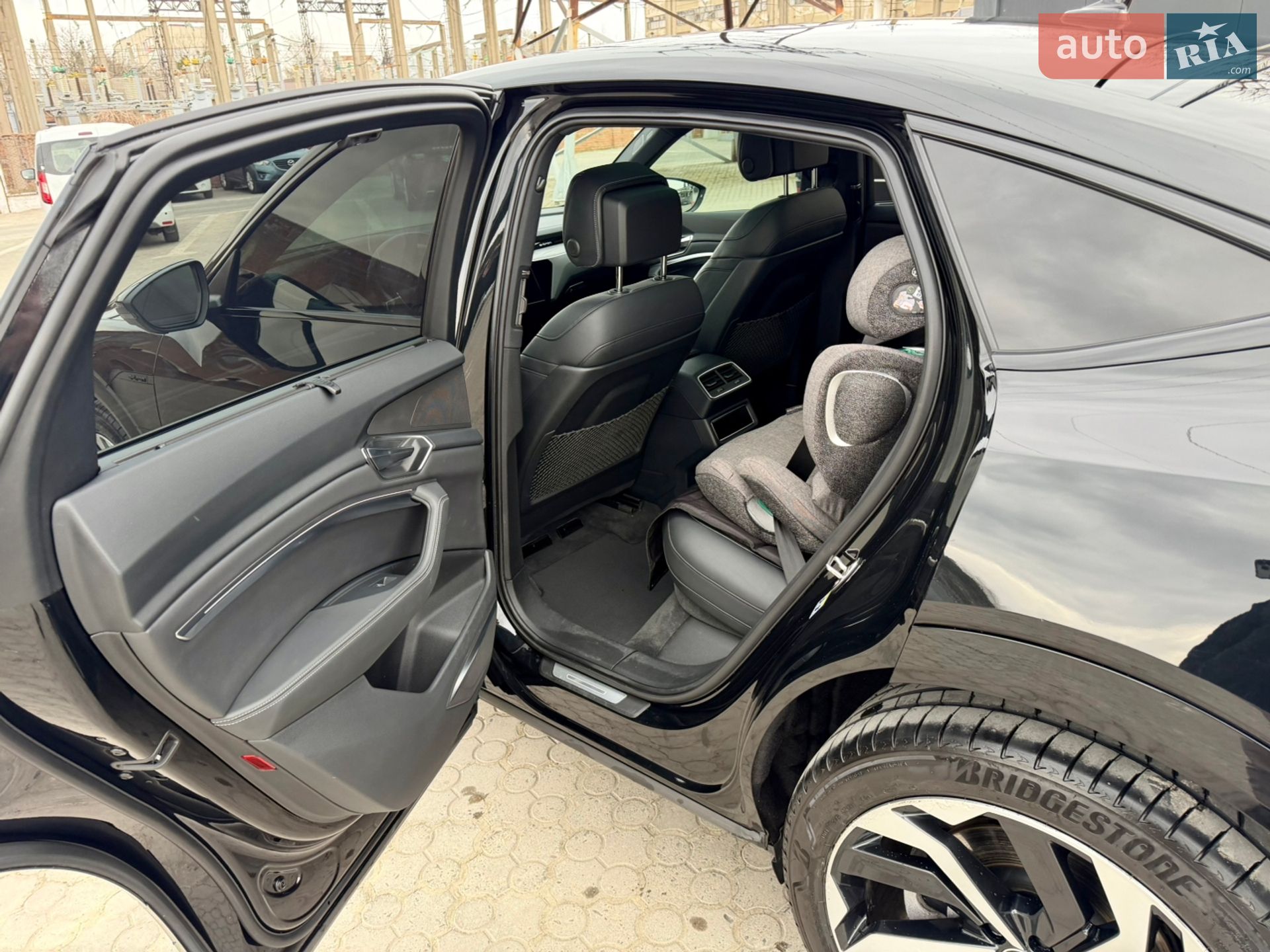 Audi Q8 Sportback e-tron 2023 VIN WA1DABGE2RB028521 фото оголошення 53 з 84