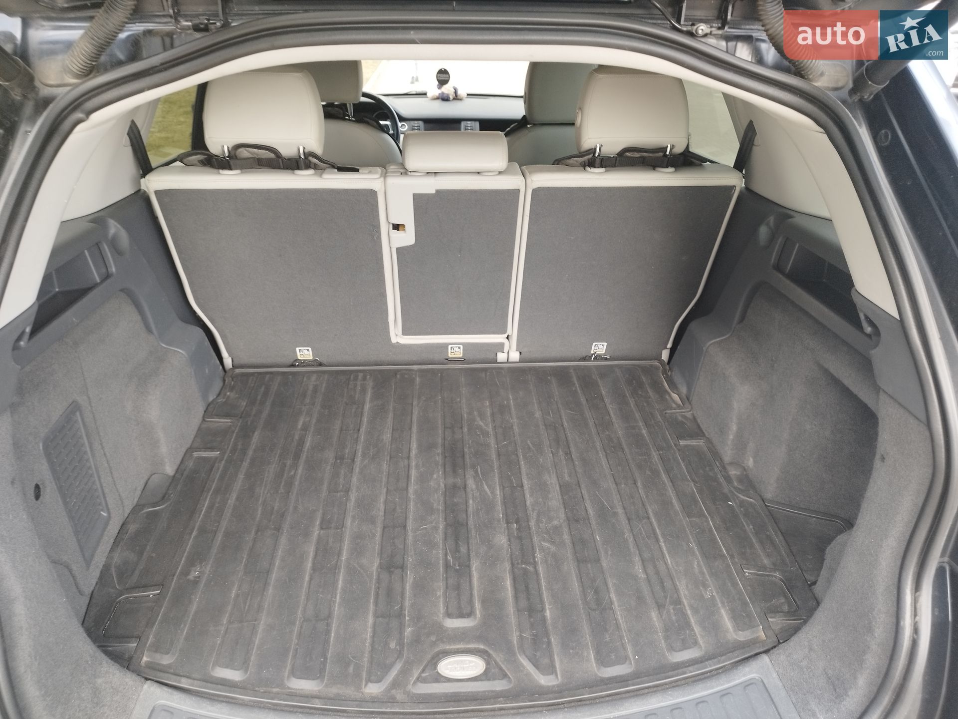 LAND ROVER Land Rover Discovery 2016 VIN SALCP2BG9HH639241 фото оголошення 16 з 39