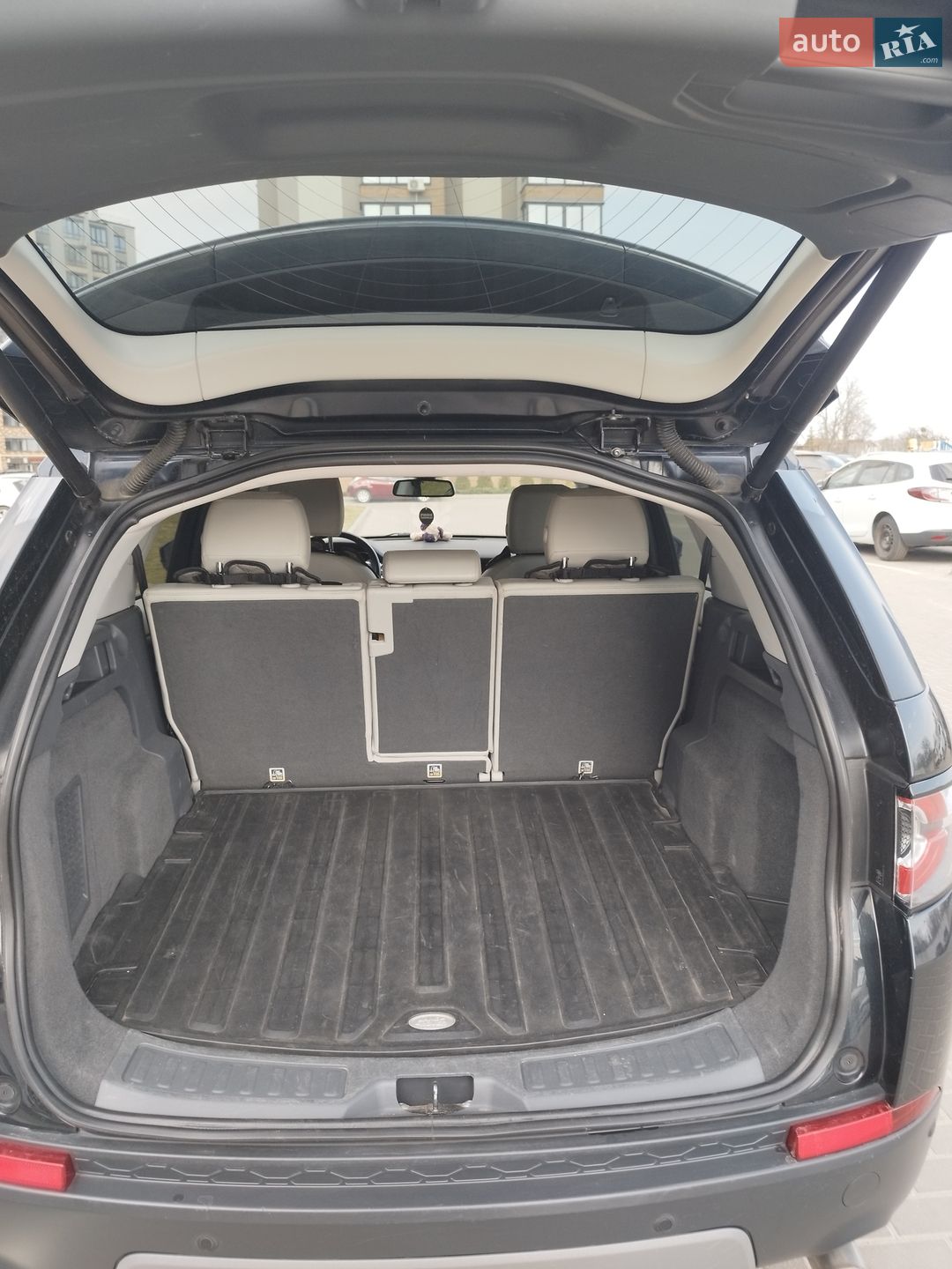 LAND ROVER Land Rover Discovery 2016 VIN SALCP2BG9HH639241 фото оголошення 17 з 39