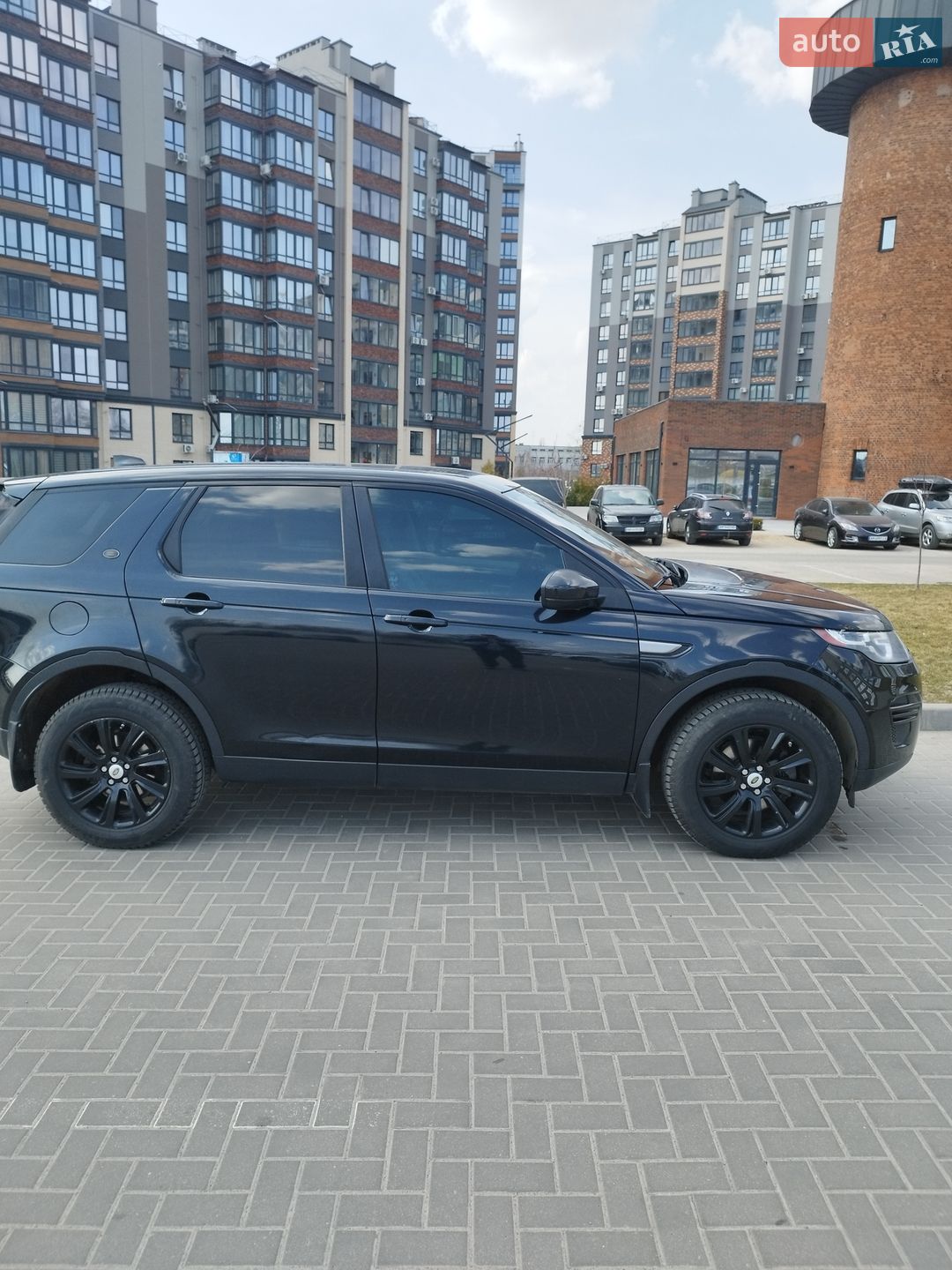 LAND ROVER Land Rover Discovery 2016 VIN SALCP2BG9HH639241 фото оголошення 24 з 39