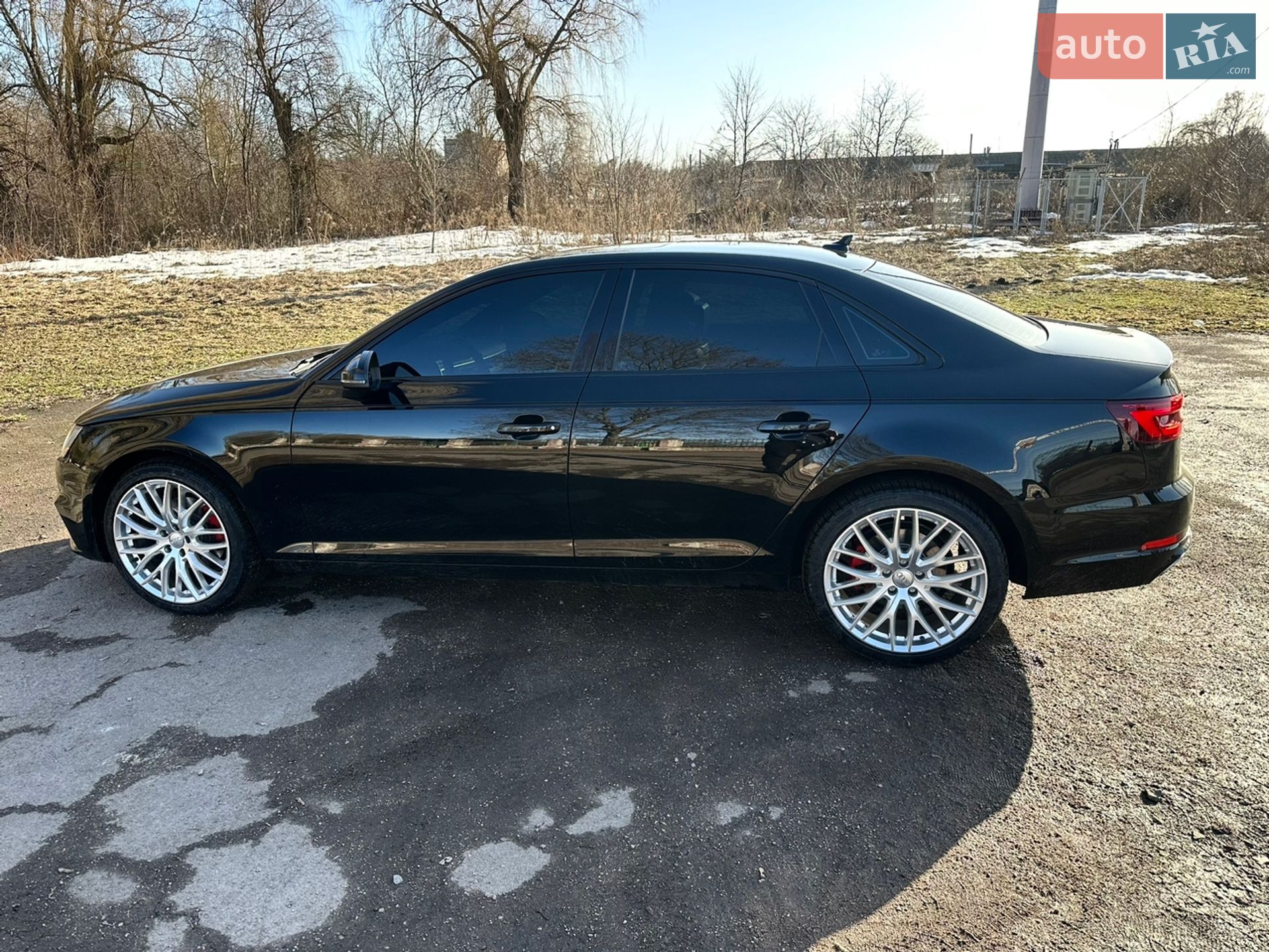 Audi A4 2018 VIN WAUGMAF47KN005332 фото оголошення 17 з 67