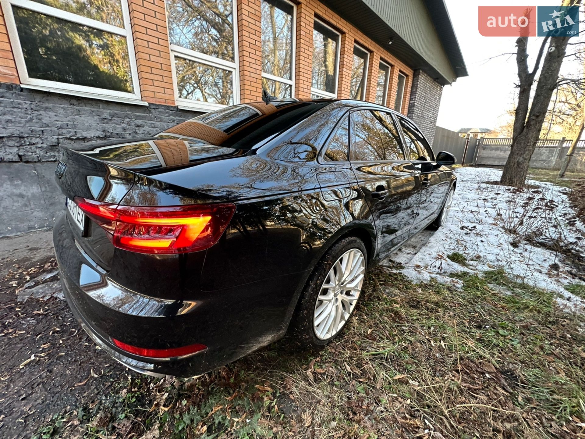 Audi A4 2018 VIN WAUGMAF47KN005332 фото оголошення 20 з 67