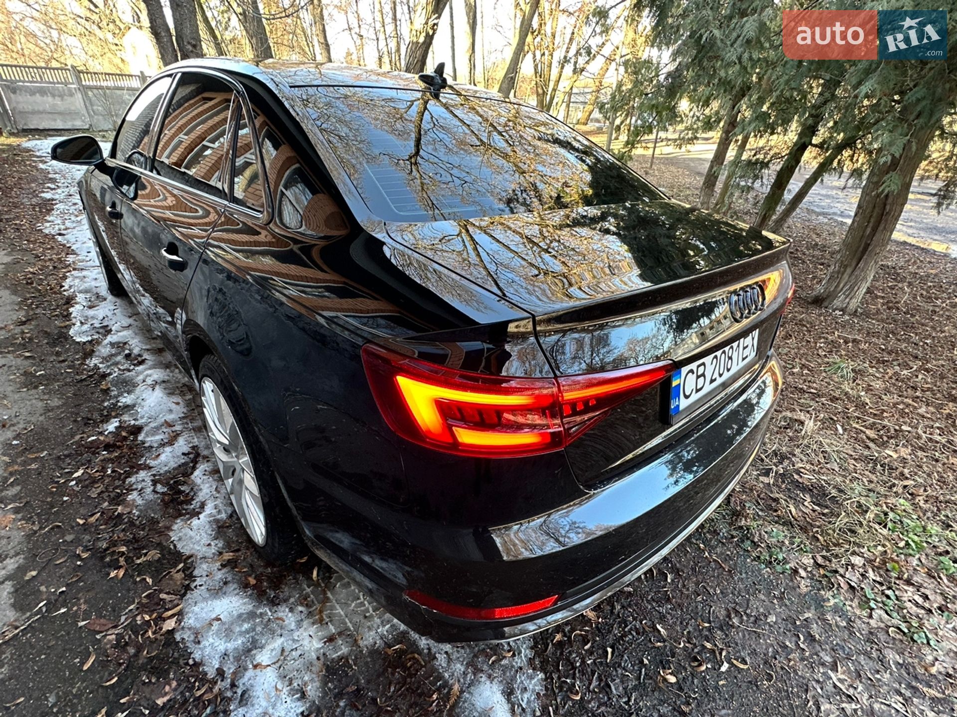Audi A4 2018 VIN WAUGMAF47KN005332 фото оголошення 34 з 67