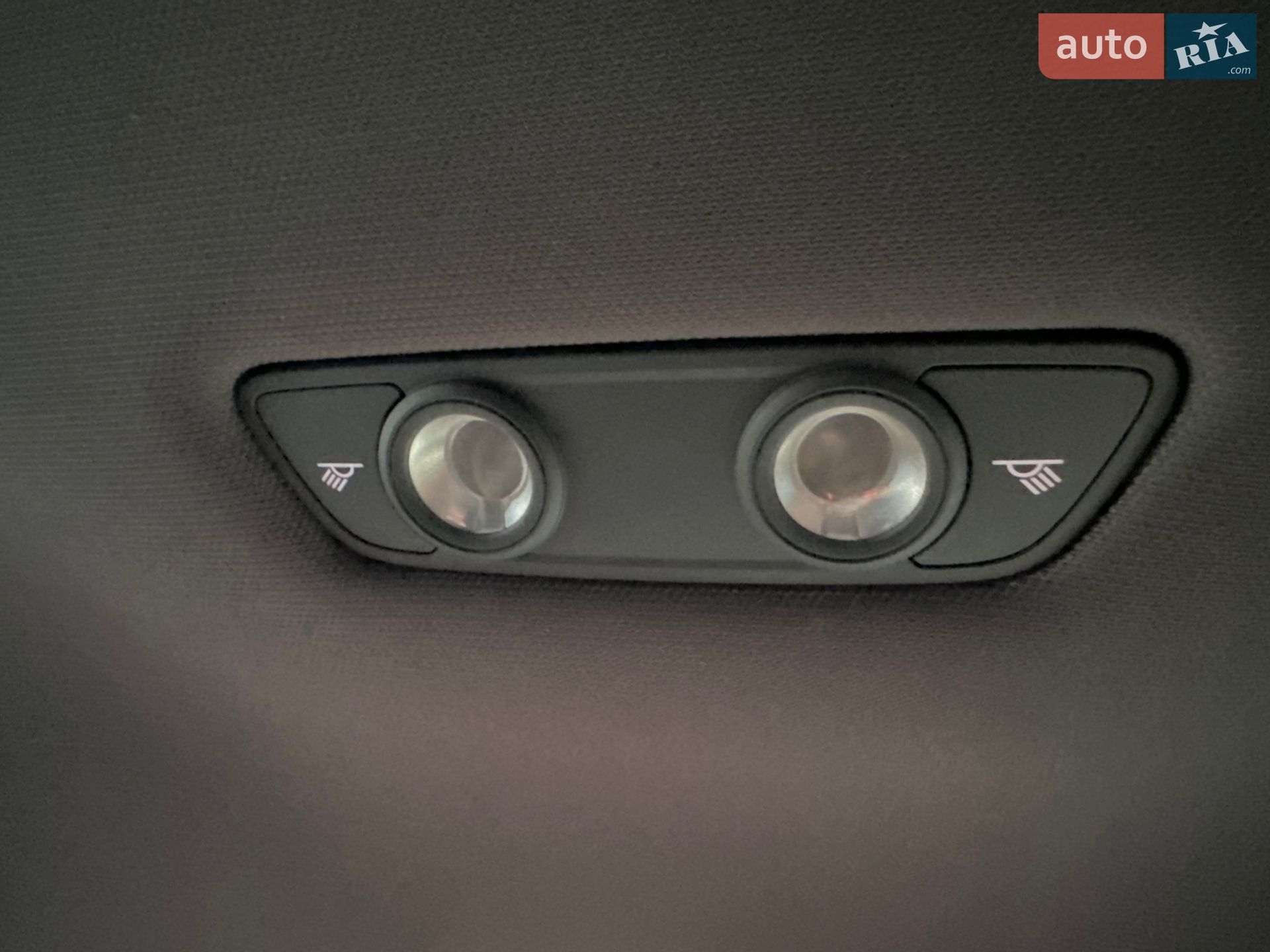Audi A4 2018 VIN WAUGMAF47KN005332 фото оголошення 49 з 67