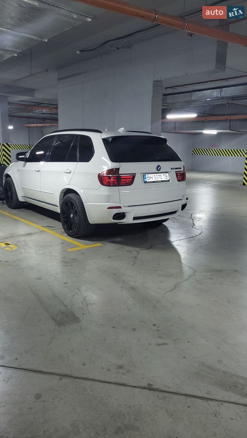 BMW X5 2013 VIN WBAZW810000C13971 фото оголошення 28 з 75