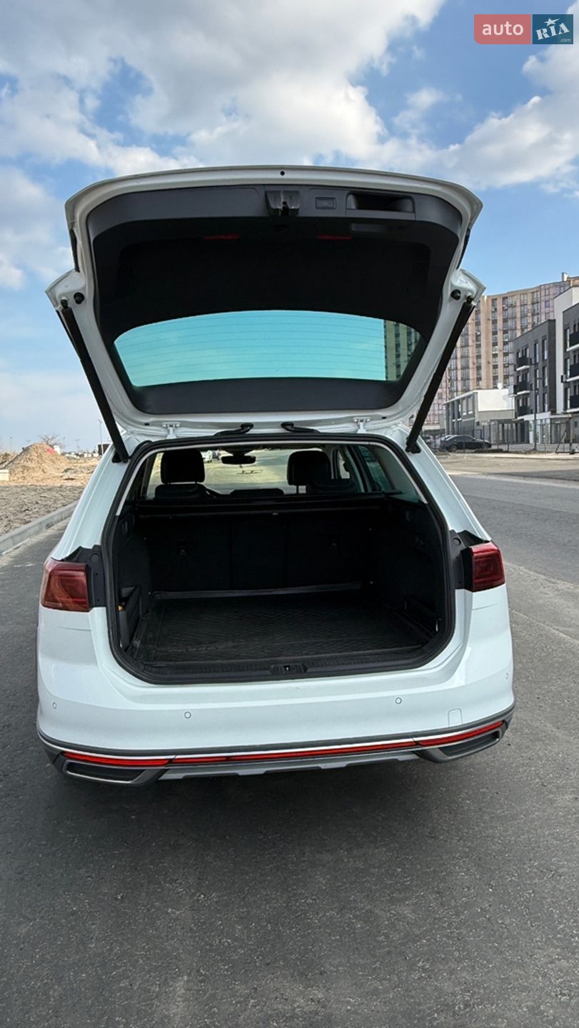 Volkswagen Passat Alltrack 2020 VIN WVWZZZ3CZLE100505 фото оголошення 5 з 13