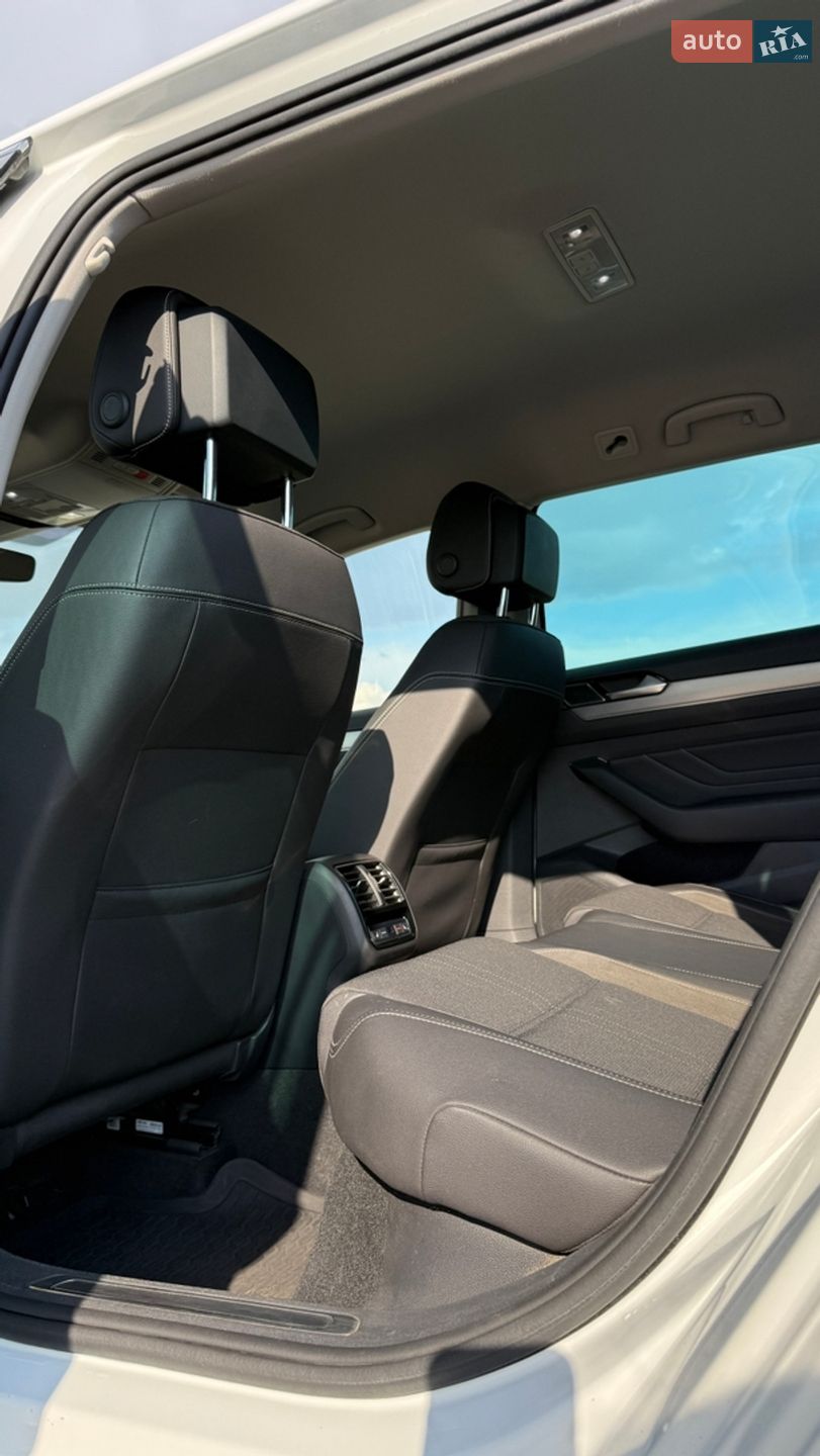 Volkswagen Passat Alltrack 2020 VIN WVWZZZ3CZLE100505 фото оголошення 10 з 13