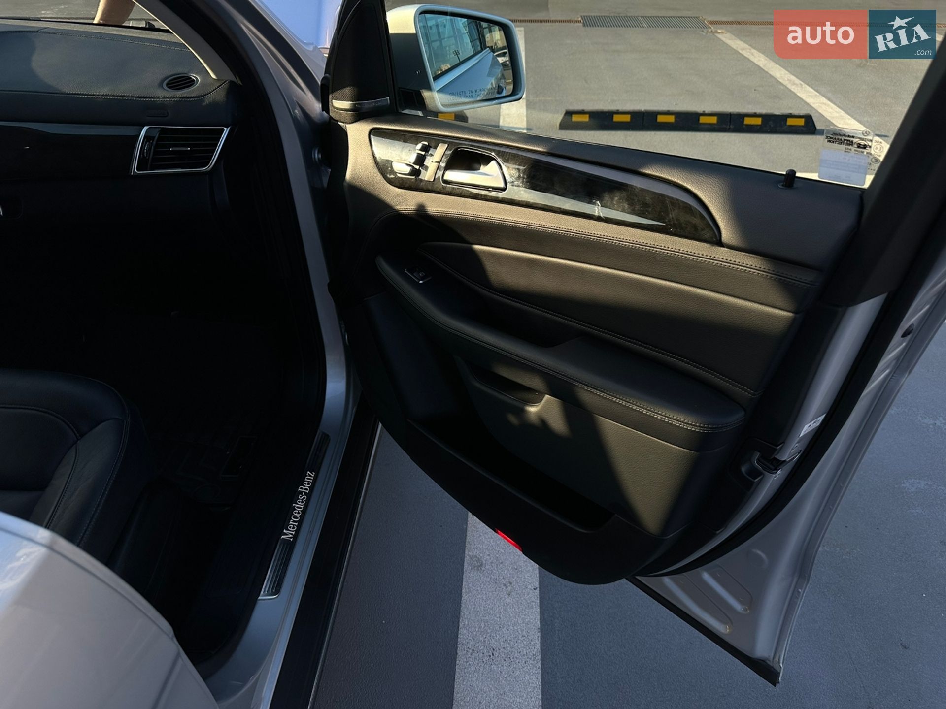 Mercedes-Benz GLE-Class 2018 VIN 4JGDA6DB1JB098342 фото оголошення 13 з 68