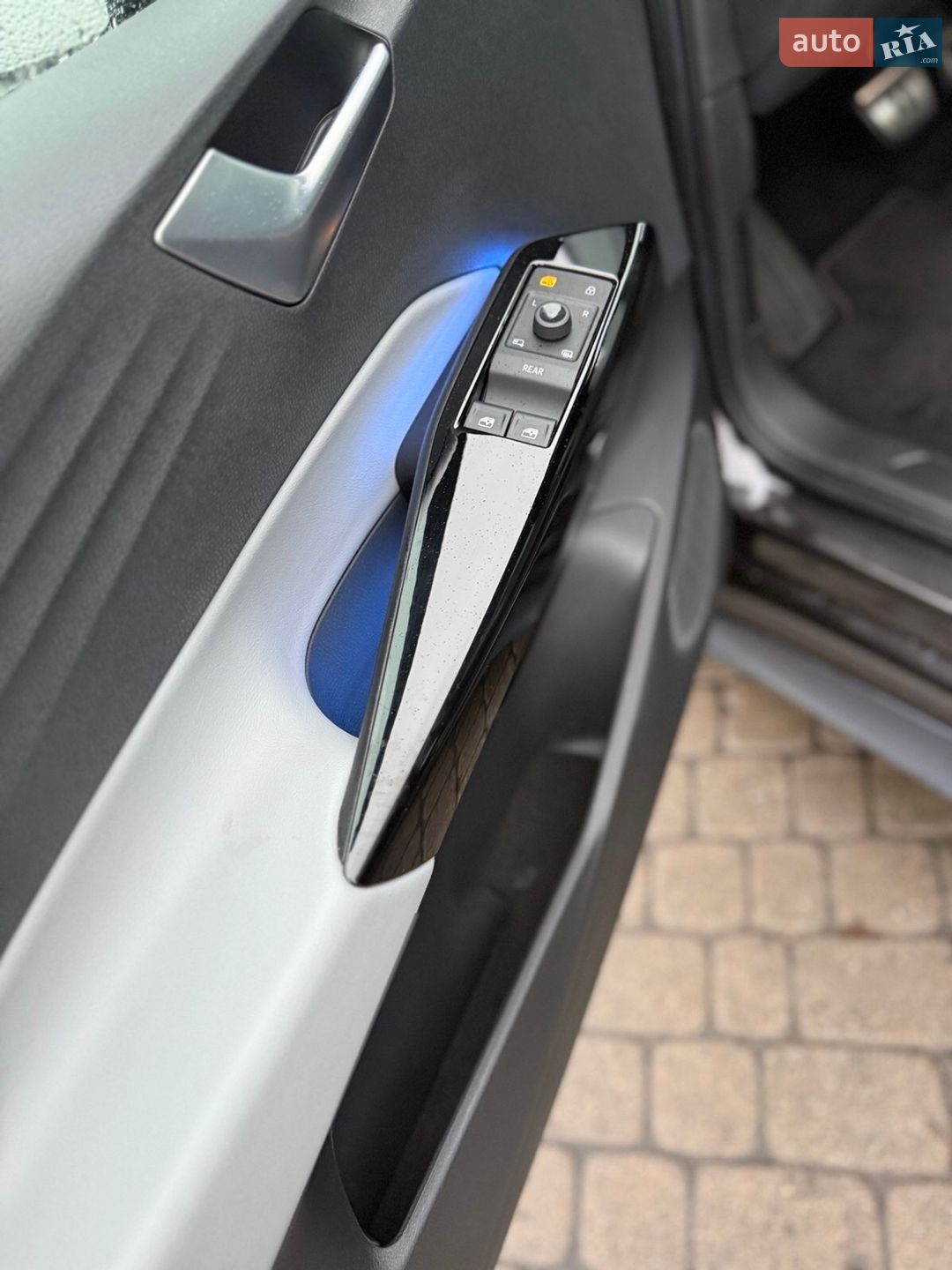 Volkswagen ID.3 2020 VIN WVWZZZE1ZMP002361 фото оголошення 11 з 22