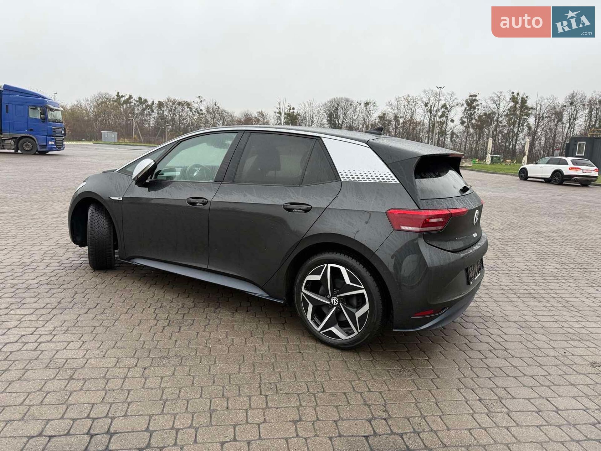 Volkswagen ID.3 2020 VIN WVWZZZE1ZMP002361 фото оголошення 5 з 20