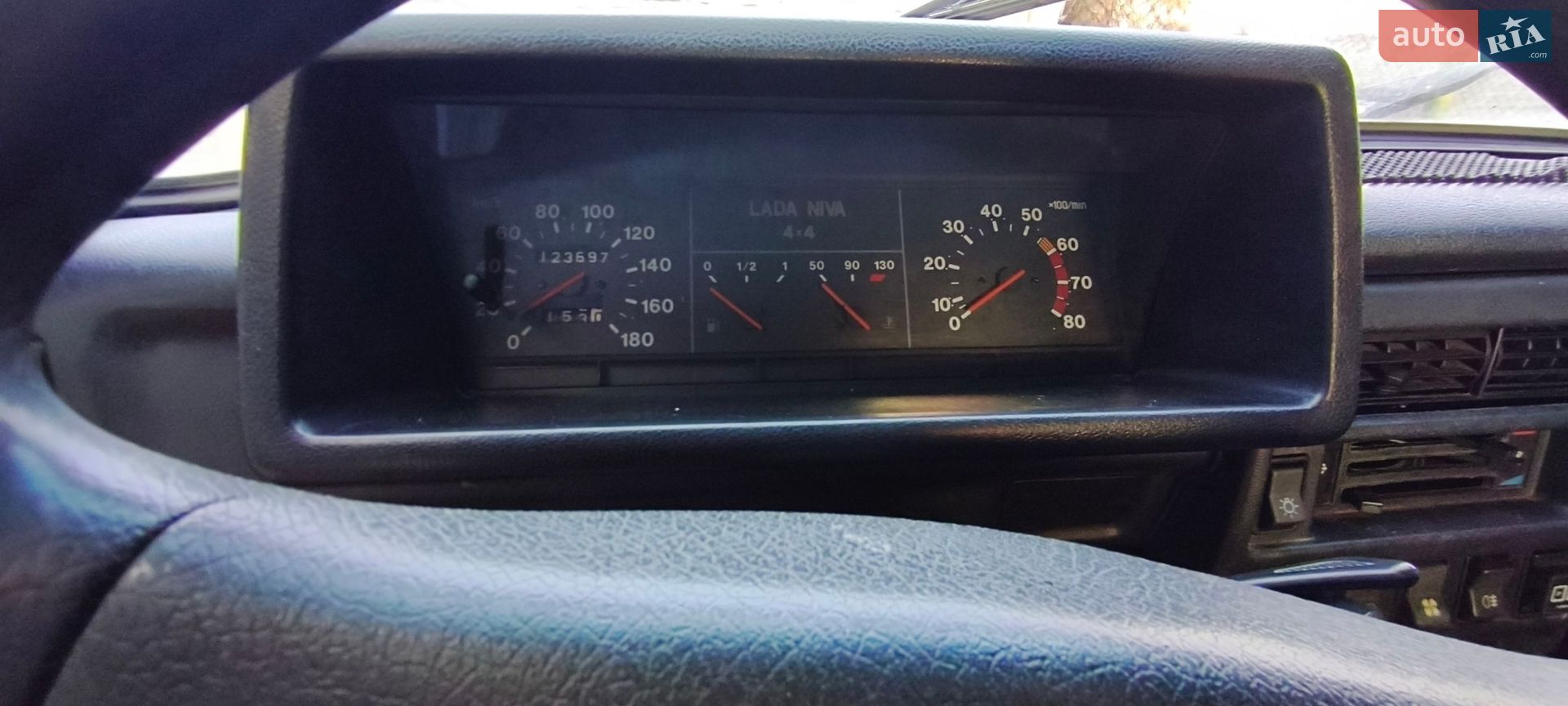 ВАЗ / Lada 21214 / 4x4 2005 VIN Y6L2121405L004172 фото оголошення 7 з 9