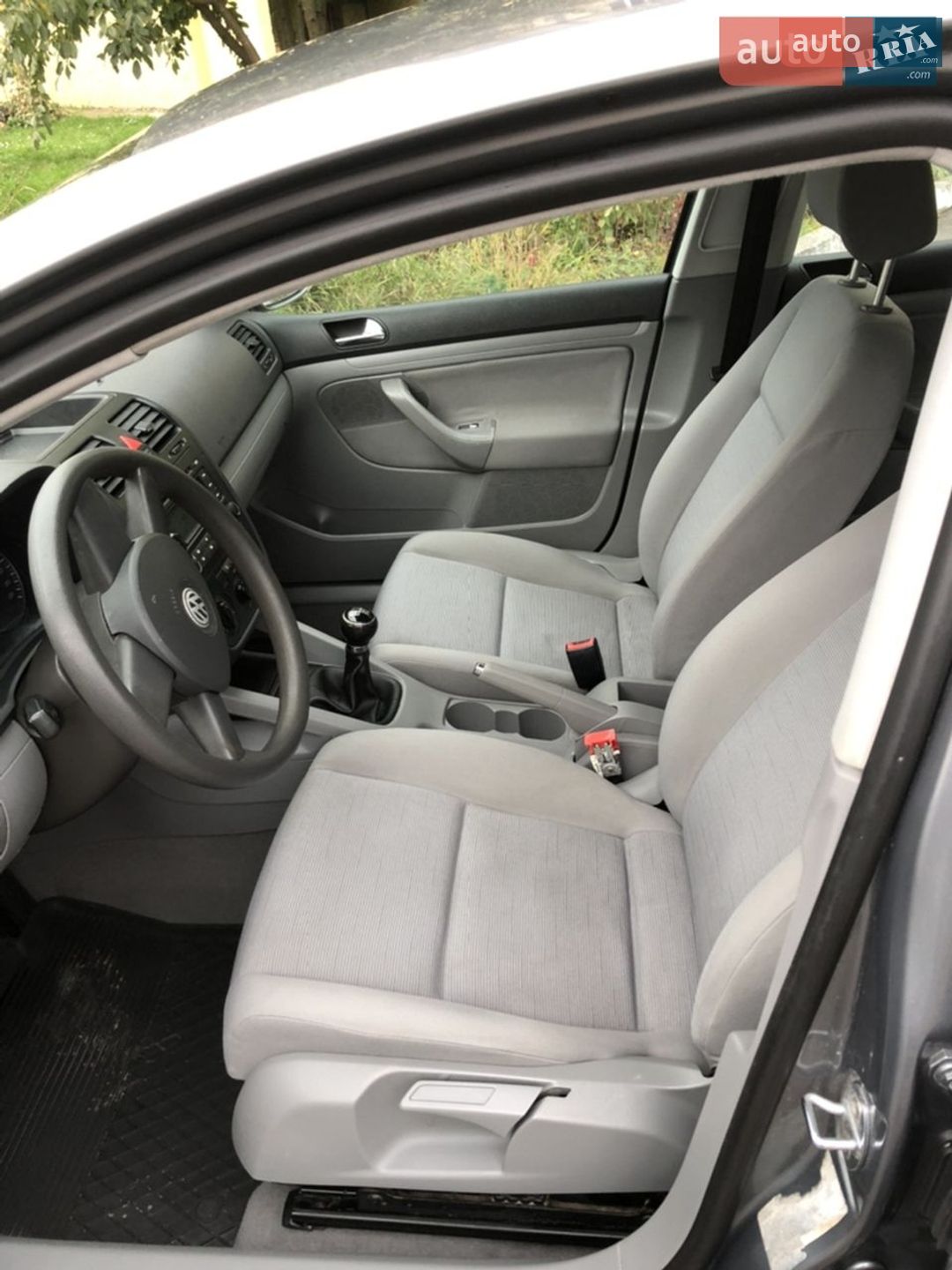 Volkswagen Golf 2005 VIN WVWZZZ1KZ5P096172 фото оголошення 8 з 10