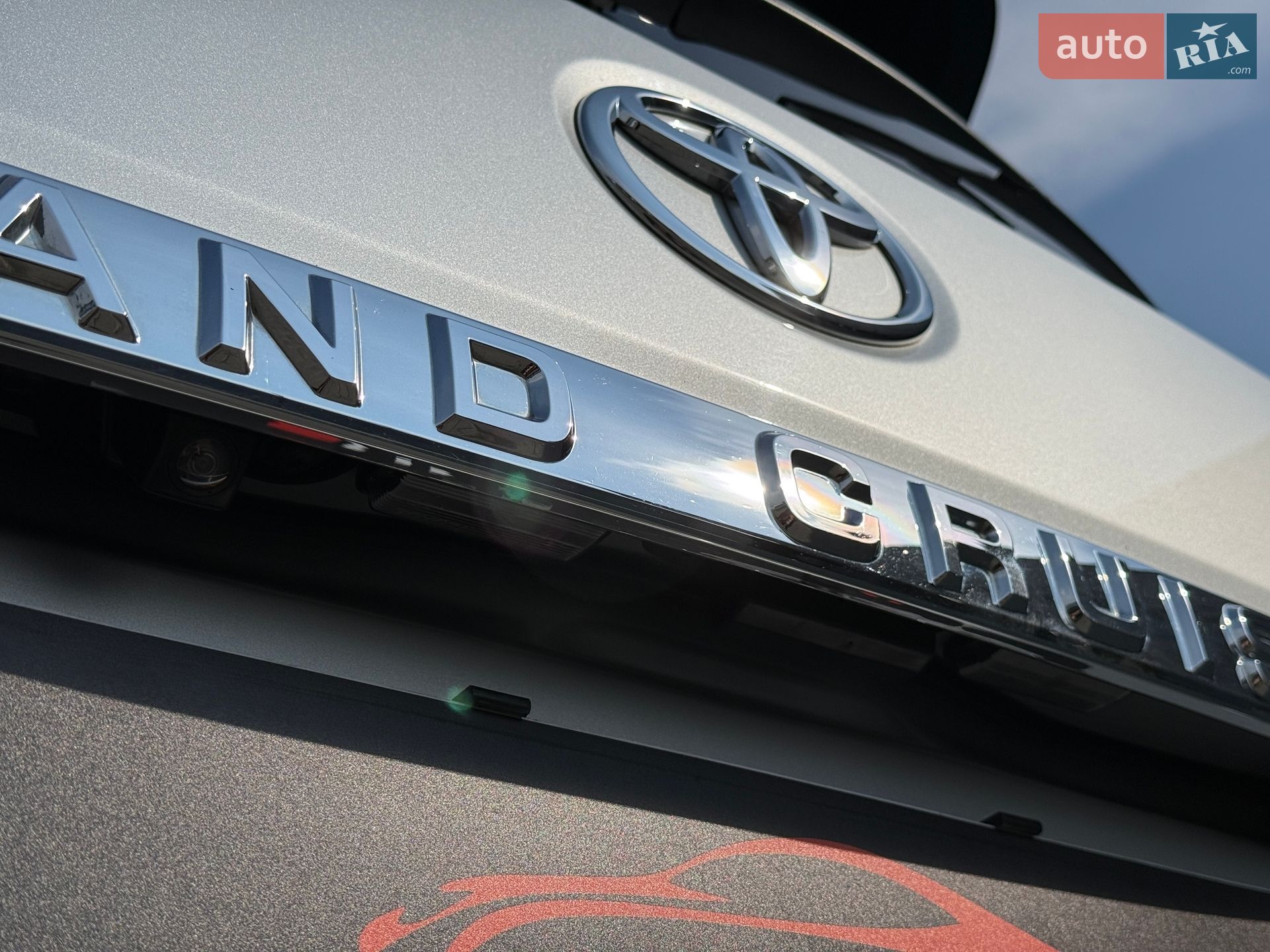 Toyota Land Cruiser 2018 VIN JTMCV02J304258364 фото оголошення 20 з 77