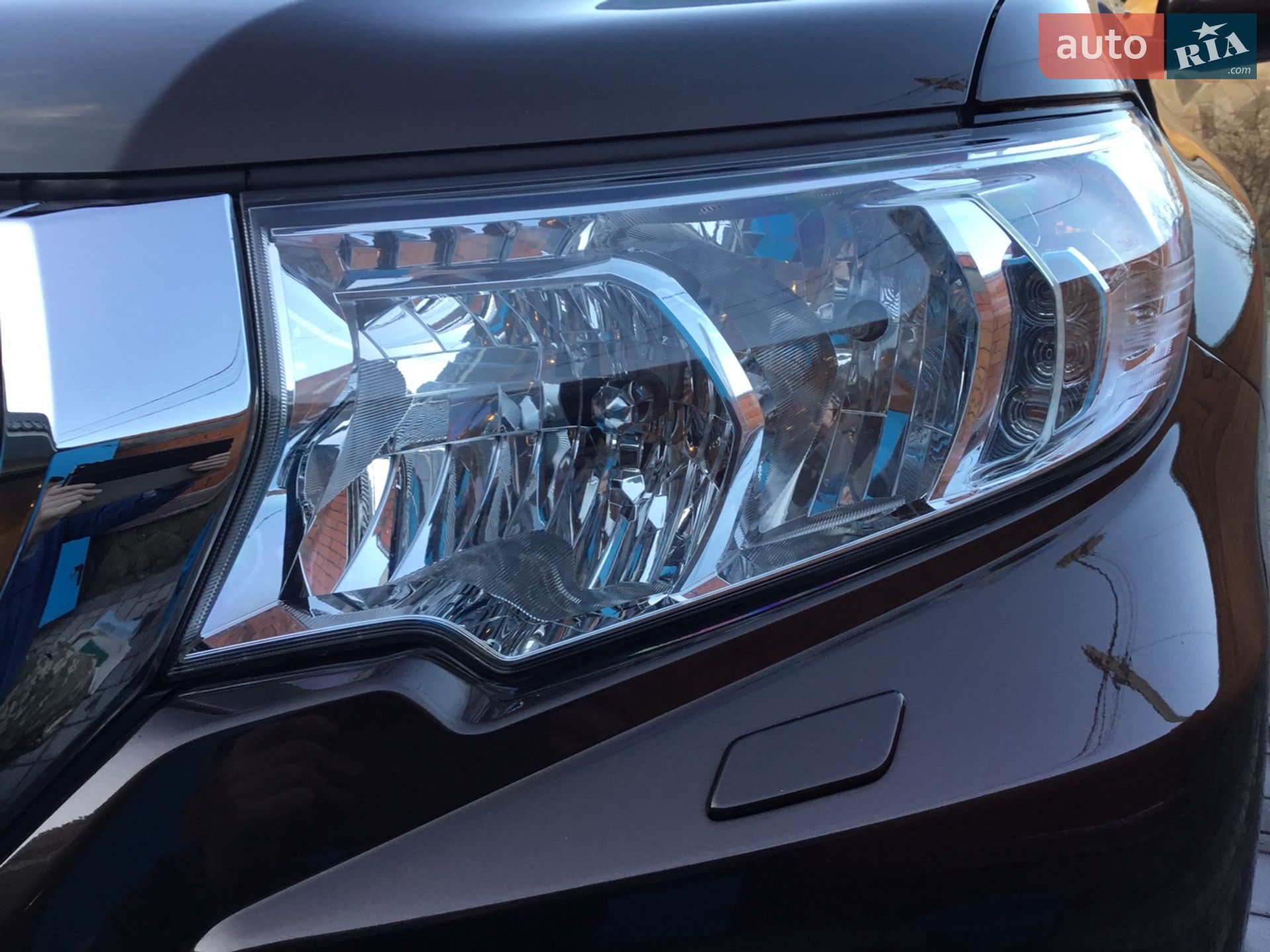 Toyota Land Cruiser Prado 2019 VIN JTEBR3FJX0K128441 фото оголошення 3 з 37