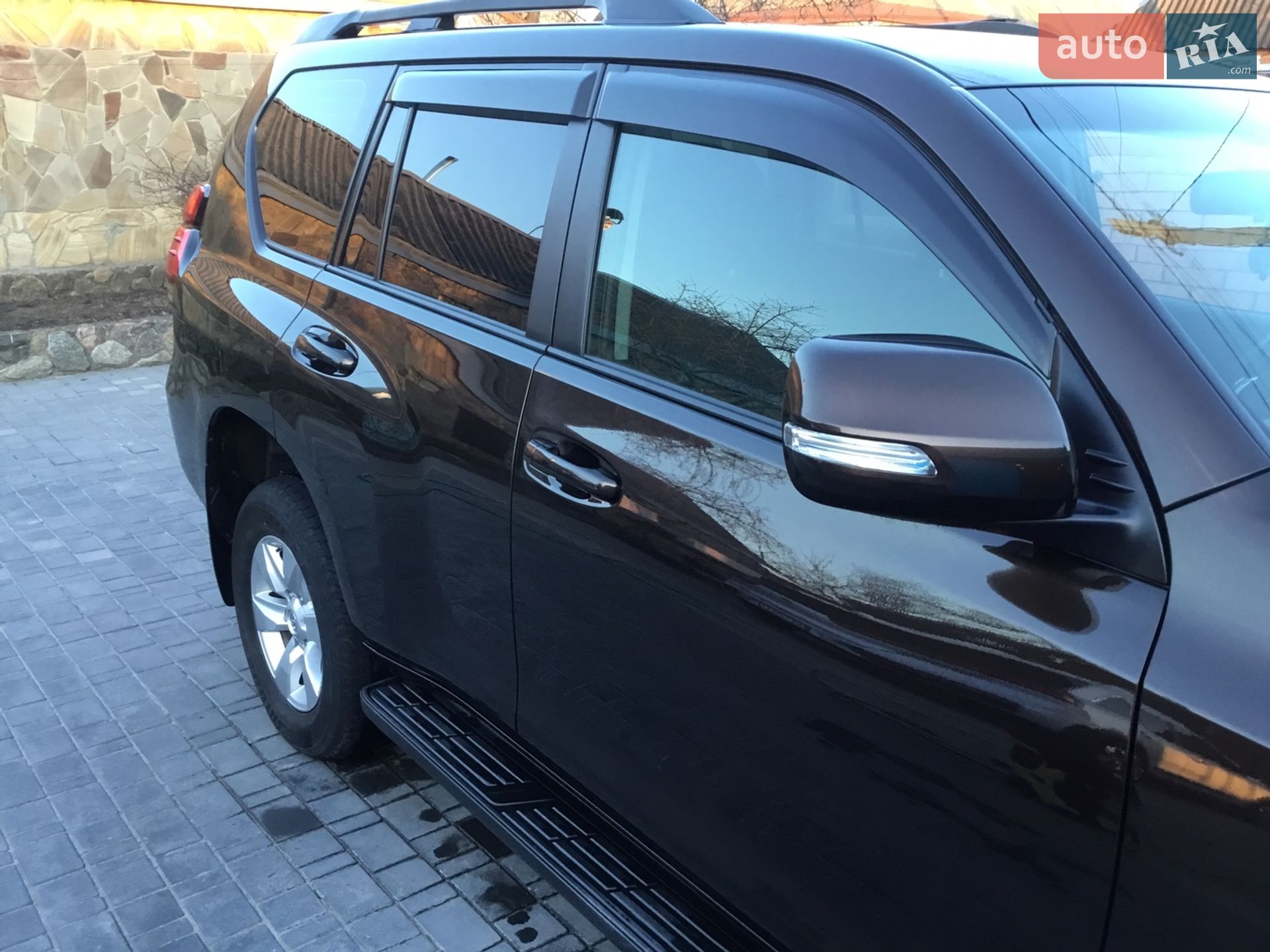 Toyota Land Cruiser Prado 2019 VIN JTEBR3FJX0K128441 фото оголошення 6 з 37
