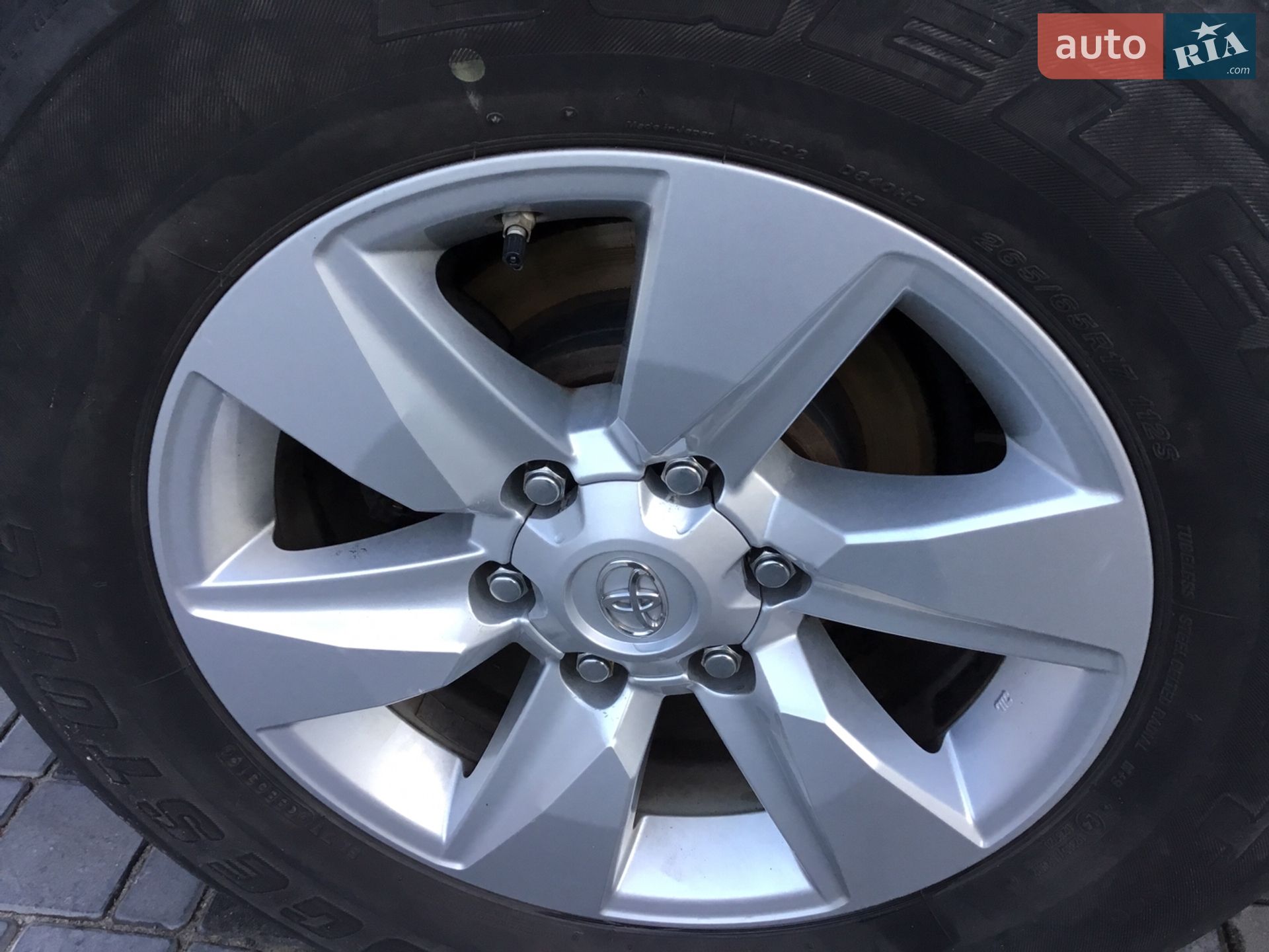 Toyota Land Cruiser Prado 2019 VIN JTEBR3FJX0K128441 фото оголошення 13 з 37