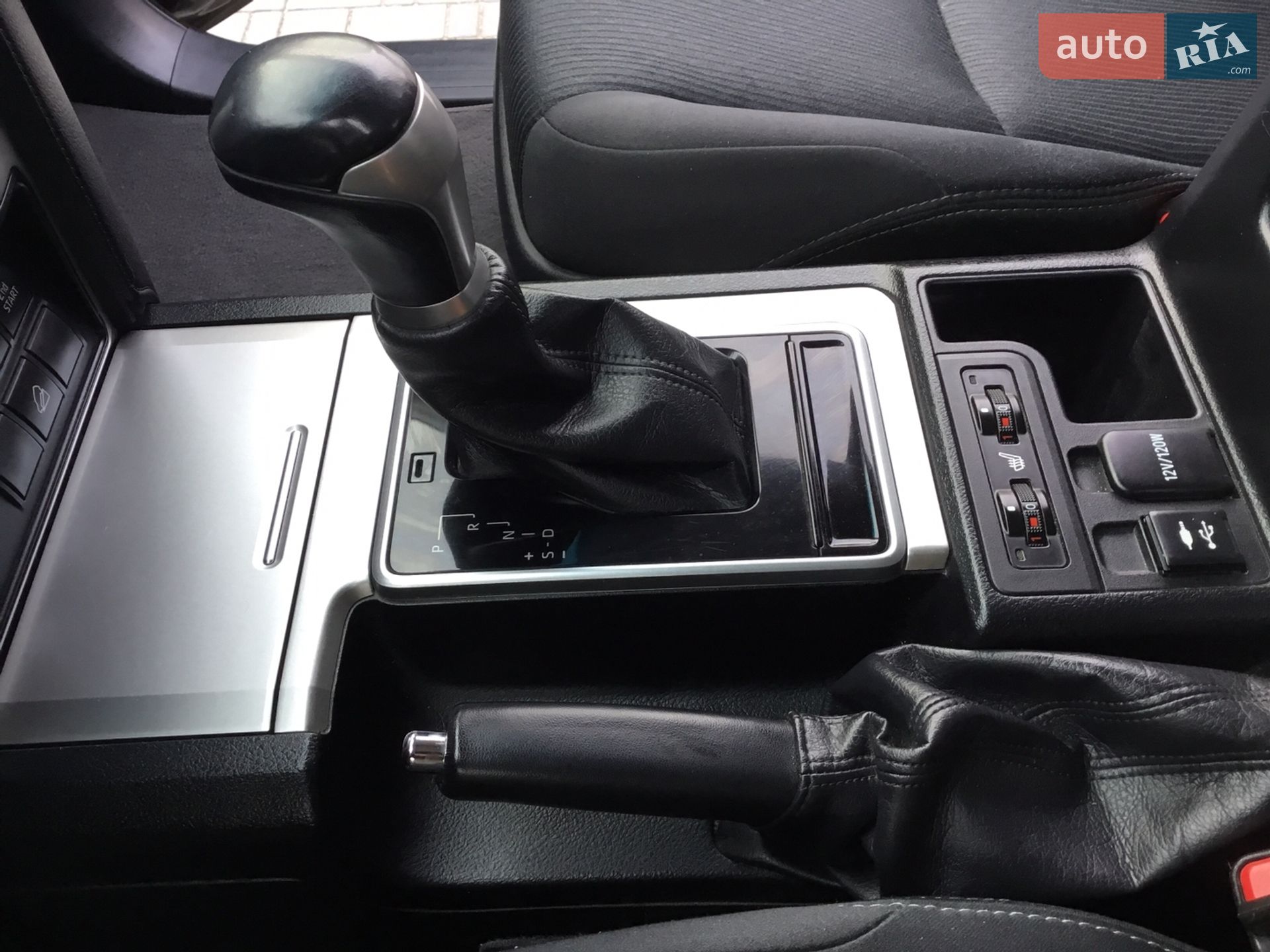 Toyota Land Cruiser Prado 2019 VIN JTEBR3FJX0K128441 фото оголошення 21 з 37