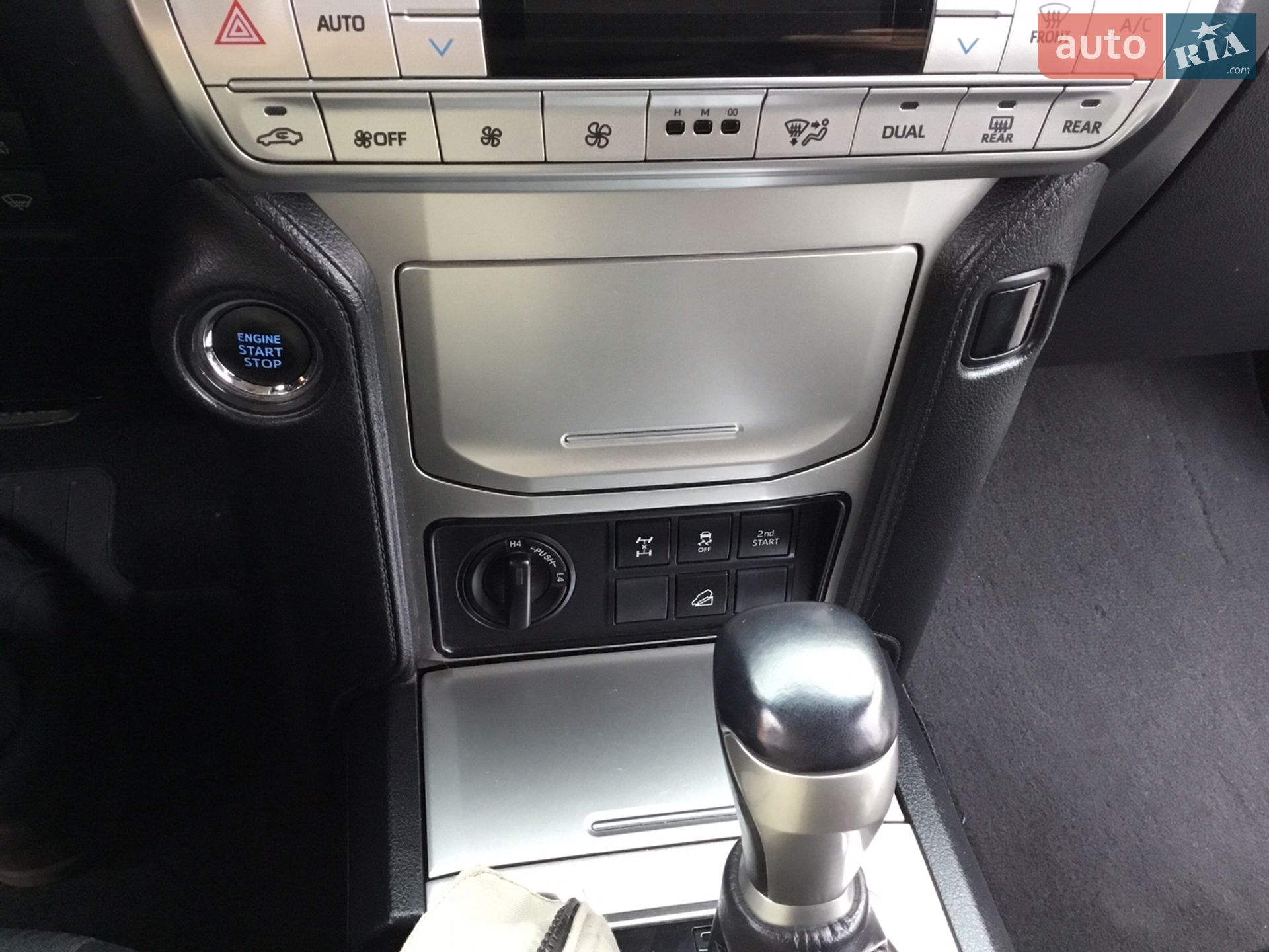 Toyota Land Cruiser Prado 2019 VIN JTEBR3FJX0K128441 фото оголошення 22 з 37