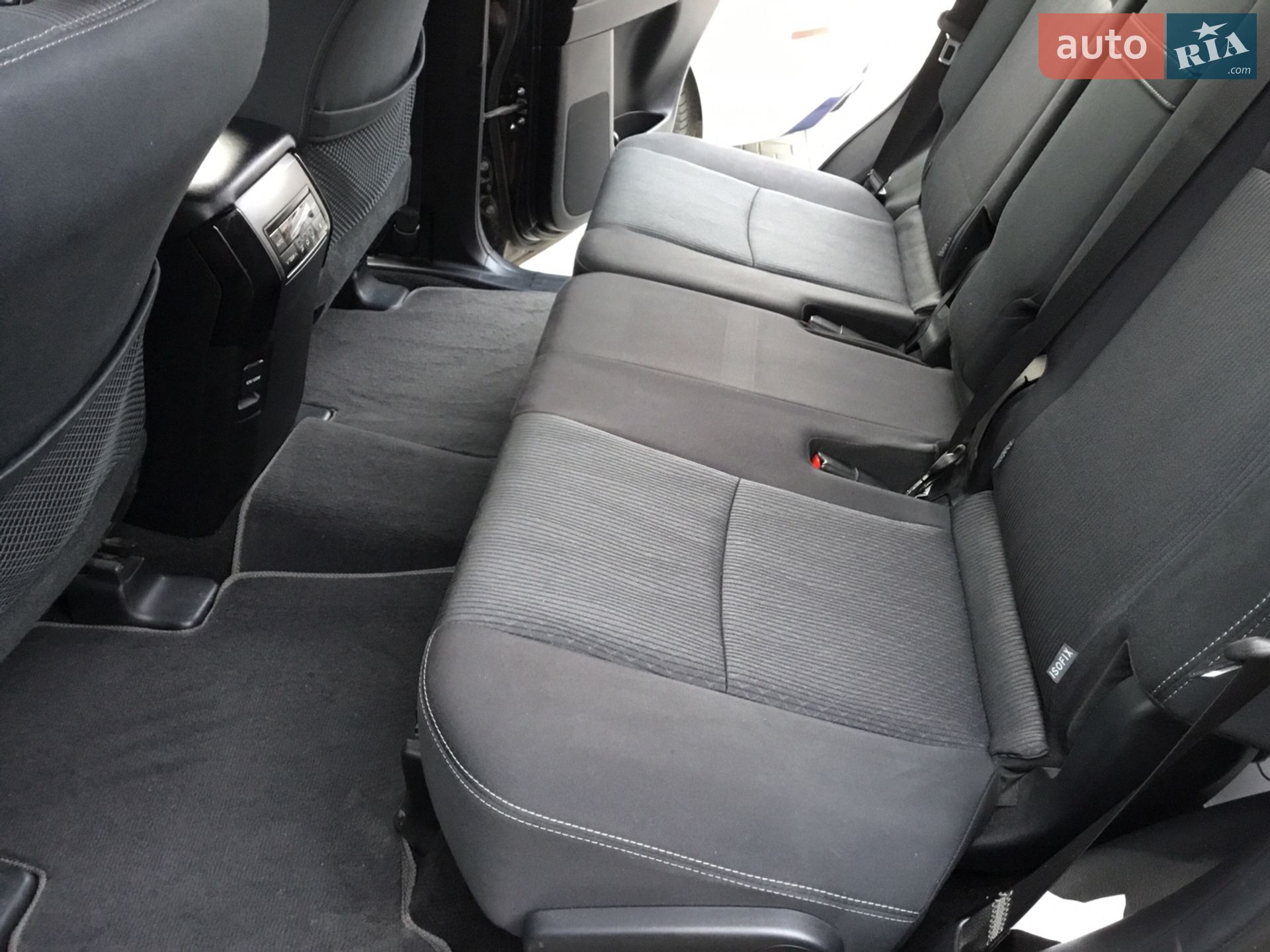 Toyota Land Cruiser Prado 2019 VIN JTEBR3FJX0K128441 фото оголошення 24 з 37