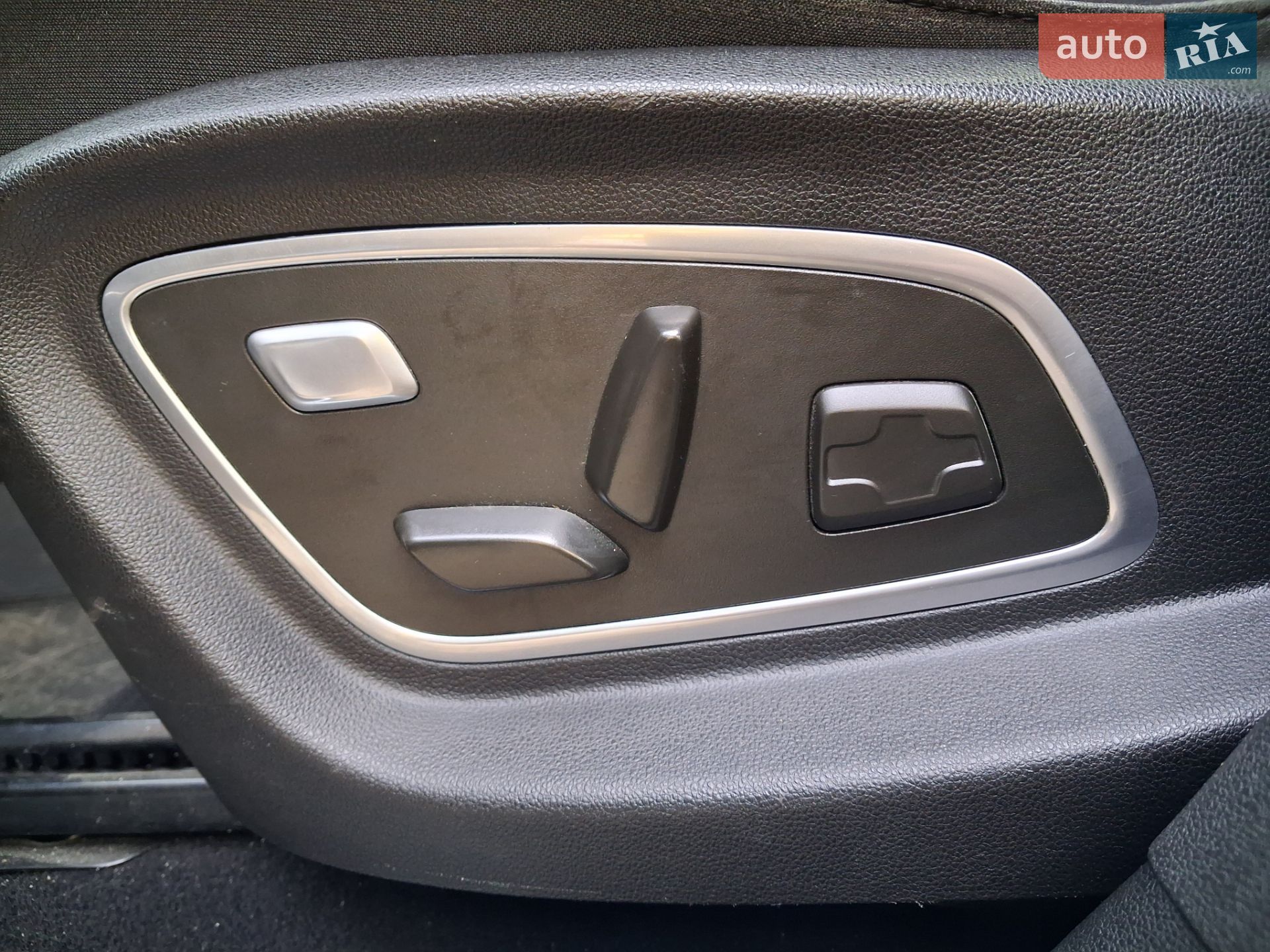 Renault Grand Scenic 2018 VIN VF1RFA00860977003 фото оголошення 8 з 14