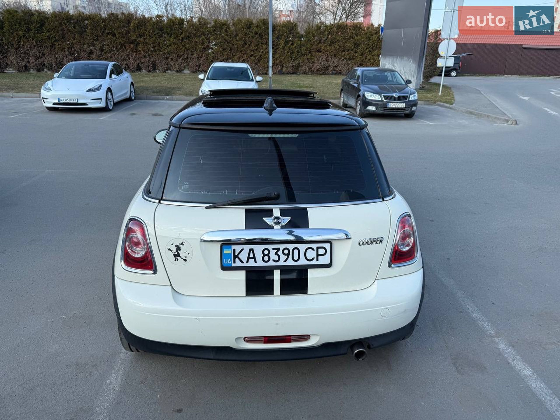 Mini Cooper 2013 VIN WMWSU3C50DT373823 фото оголошення 5 з 8