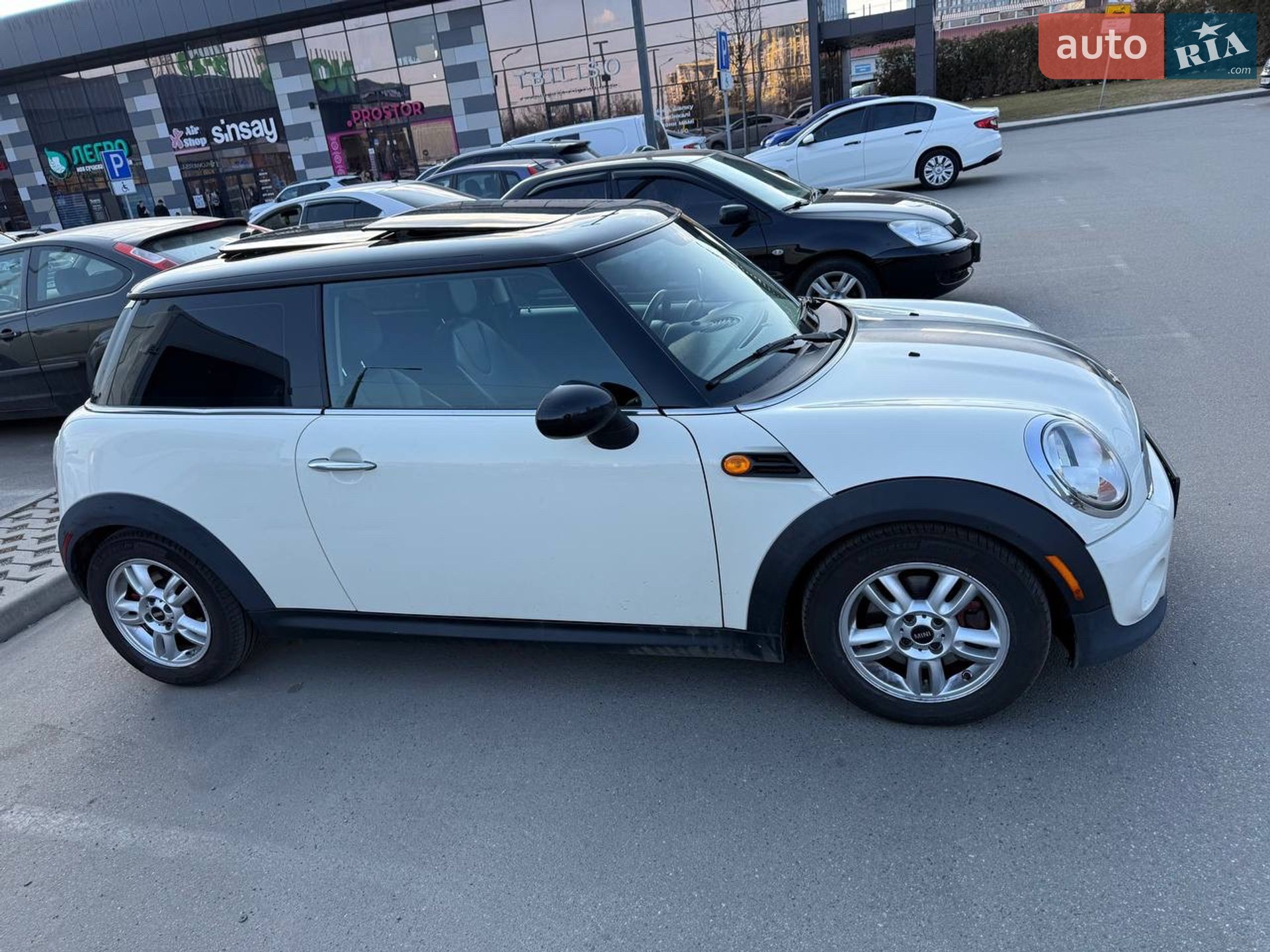 Mini Cooper 2013 VIN WMWSU3C50DT373823 фото оголошення 6 з 8