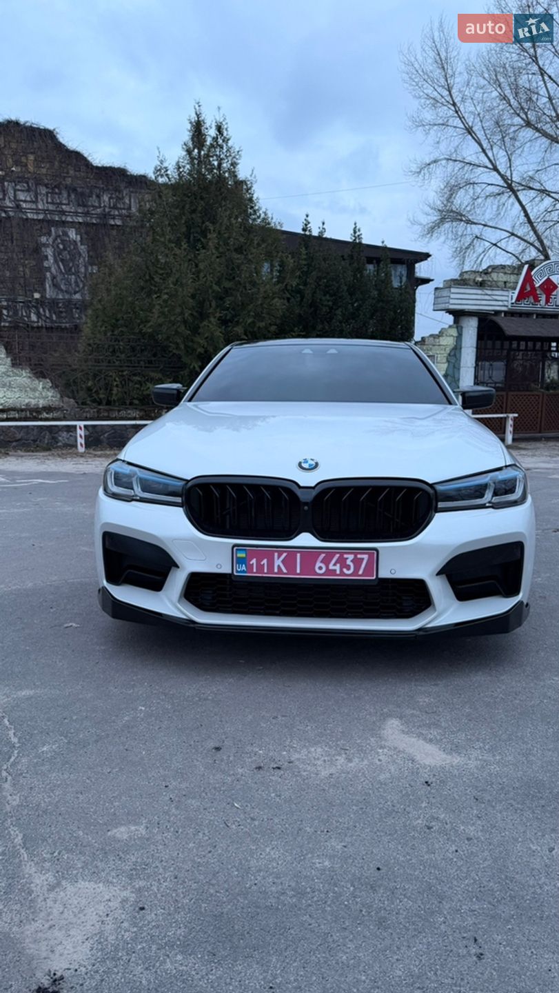 BMW 5 Series 2019 VIN WBAJA5C52KBX87642 фото оголошення 2 з 40