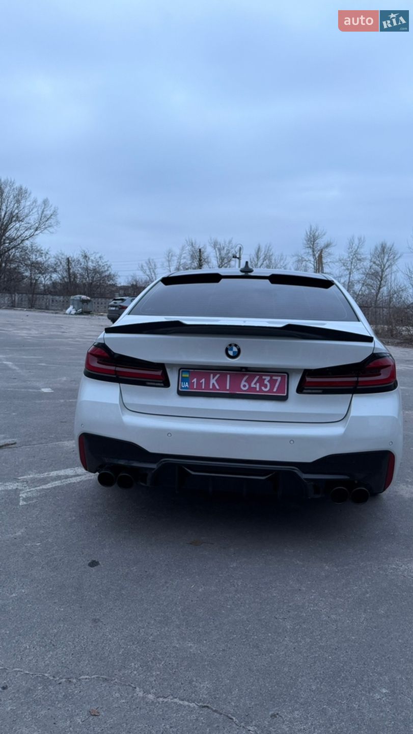 BMW 5 Series 2019 VIN WBAJA5C52KBX87642 фото оголошення 13 з 40
