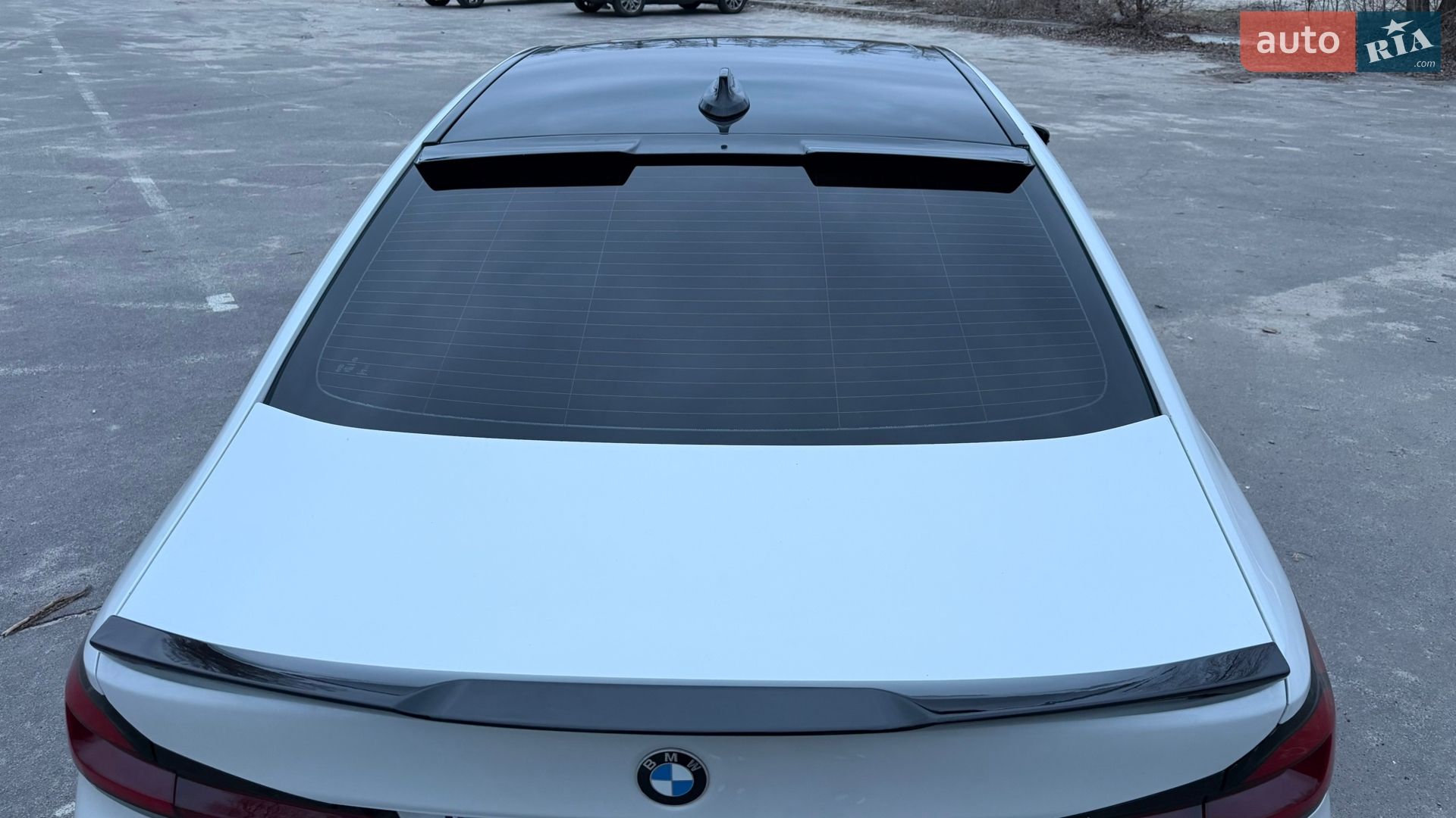 BMW 5 Series 2019 VIN WBAJA5C52KBX87642 фото оголошення 15 з 40