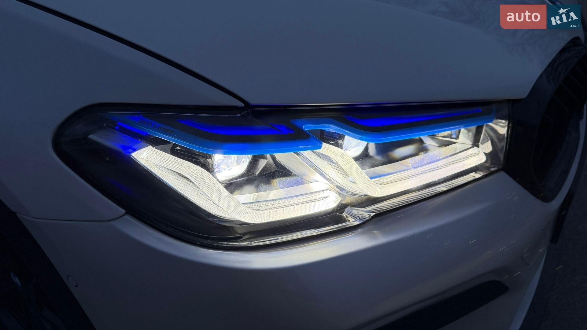 BMW 5 Series 2019 VIN WBAJA5C52KBX87642 фото оголошення 37 з 40