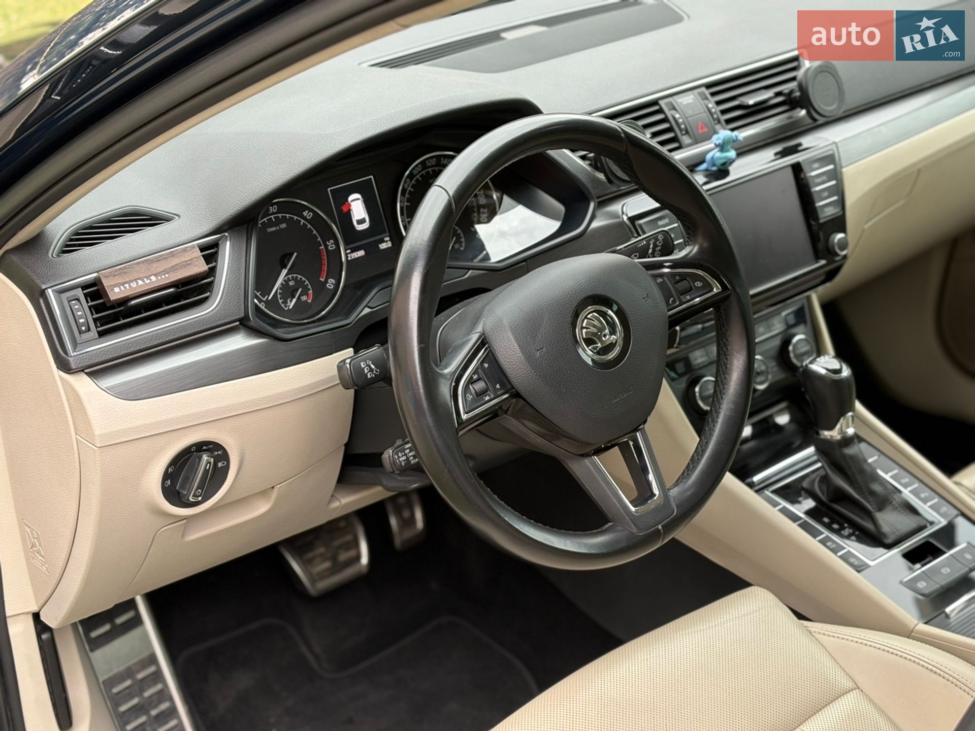 Skoda Superb 2016 VIN TMBJG9NP4G7082102 фото оголошення 20 з 42