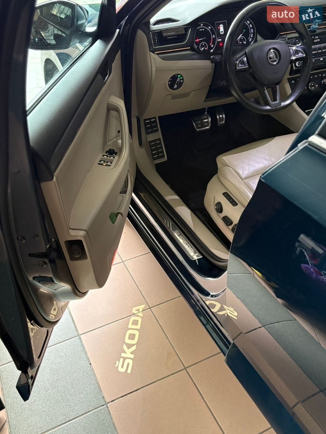 Skoda Superb 2016 VIN TMBJG9NP4G7082102 фото оголошення 29 з 42