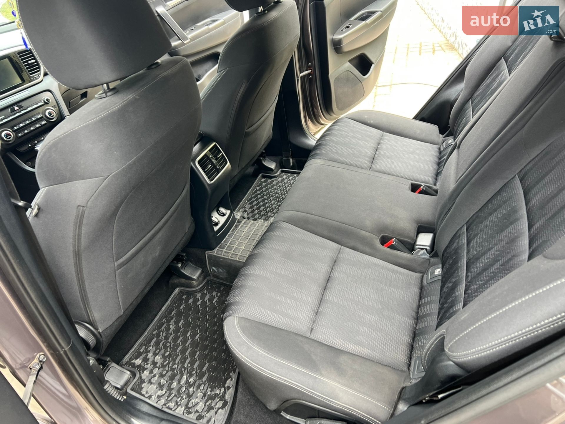Kia Sportage 2018 VIN U5YPG812GKL612041 фото оголошення 20 з 33